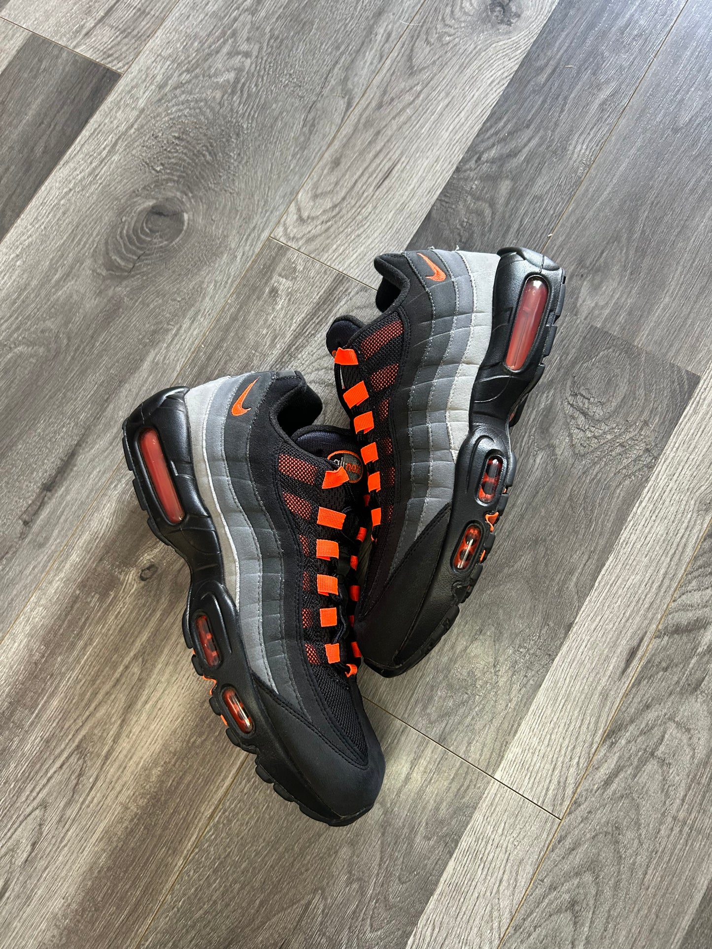 Nike Airmax 95 hyper crimson uk 9 used