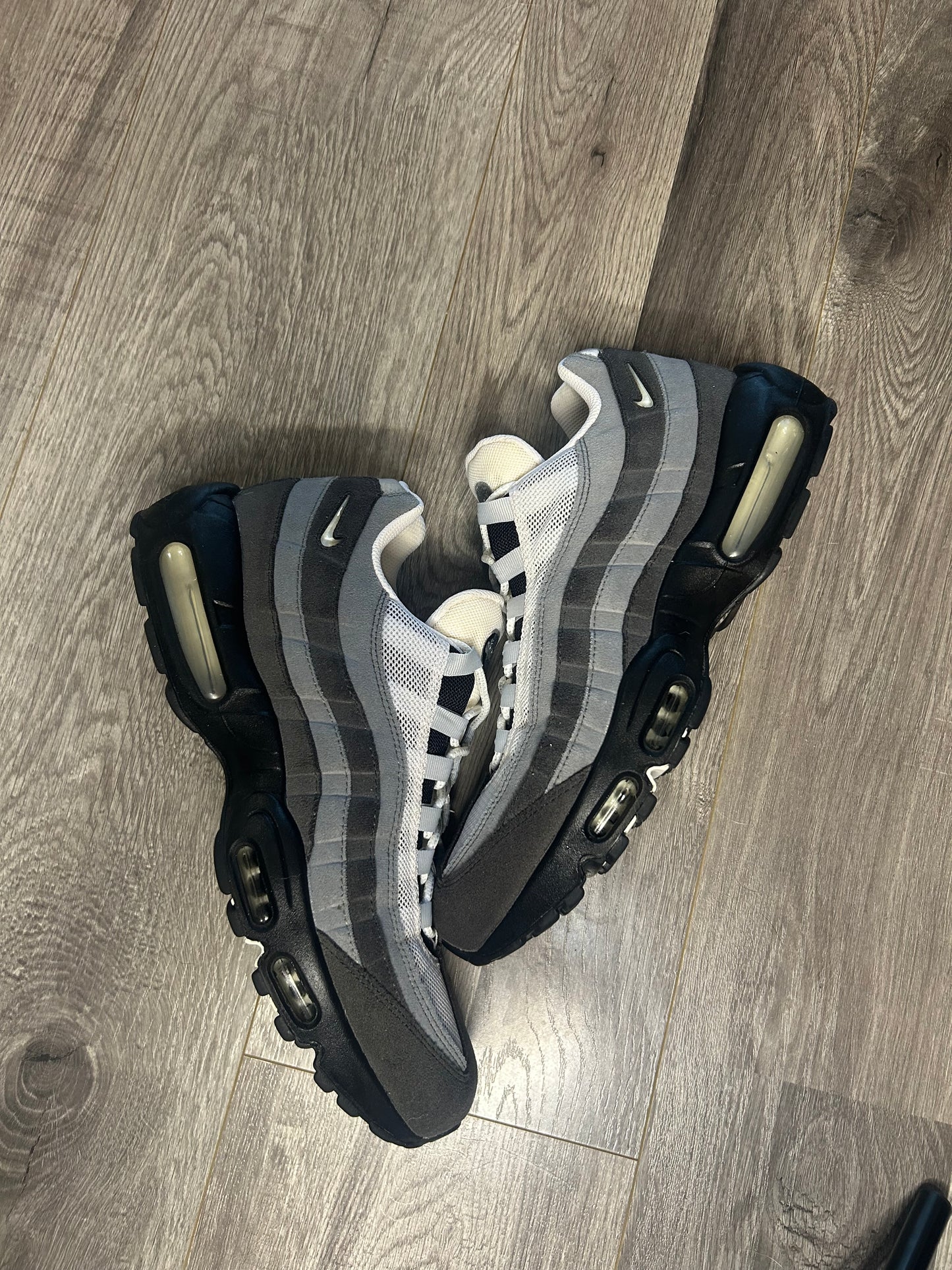 Nike air max 95 grey jewel uk 10 used