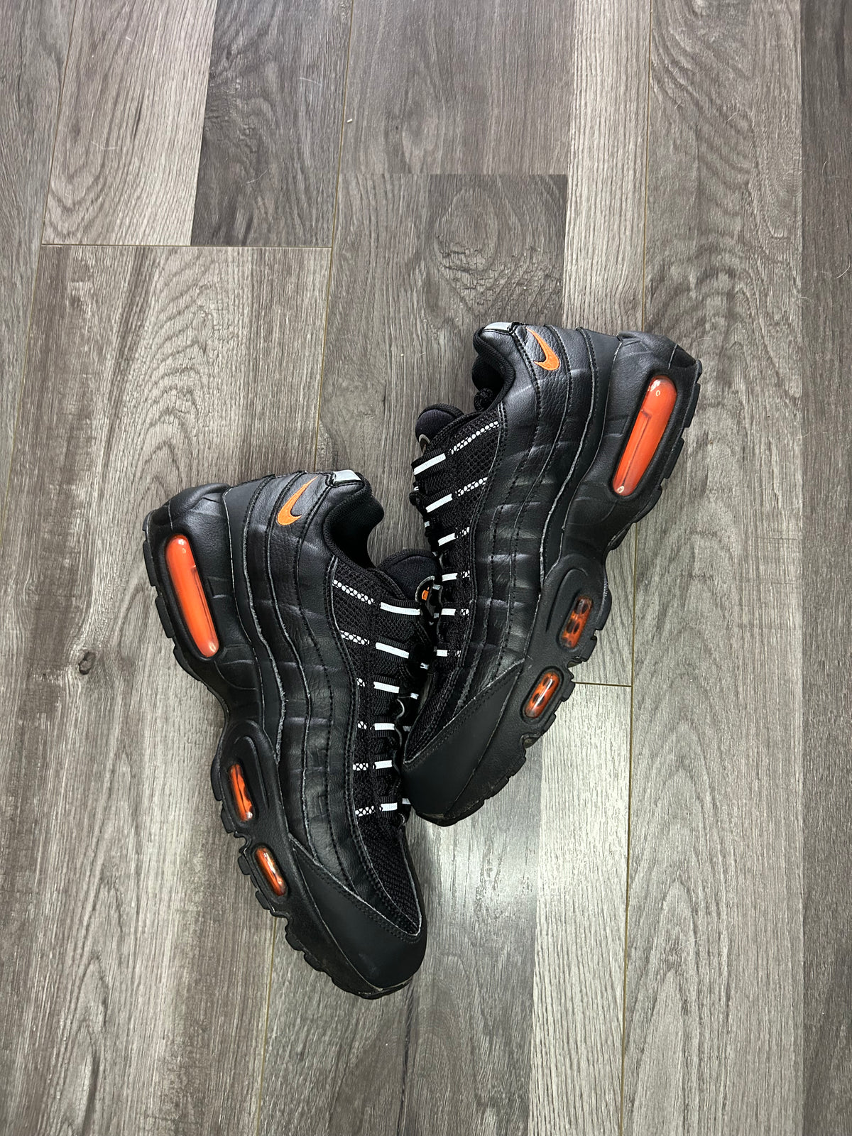 Nike Airmax 95 black total orange uk 7 used