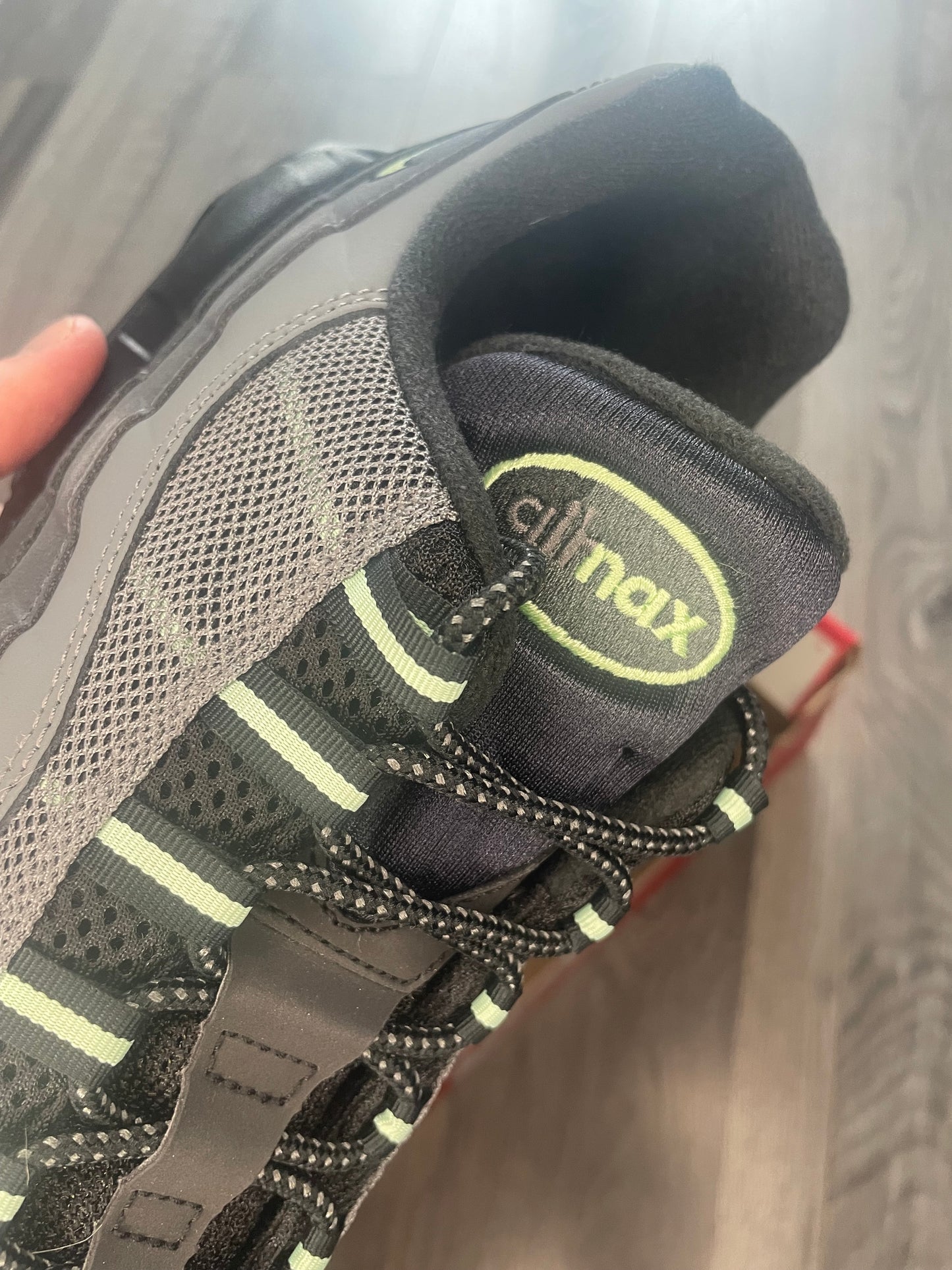 Air max 95 vapour green multiple sizes