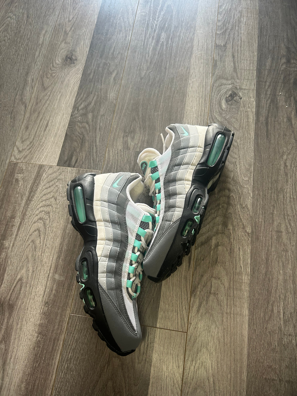 Nike Airmax 95 hyper turquoise uk 8.5 used