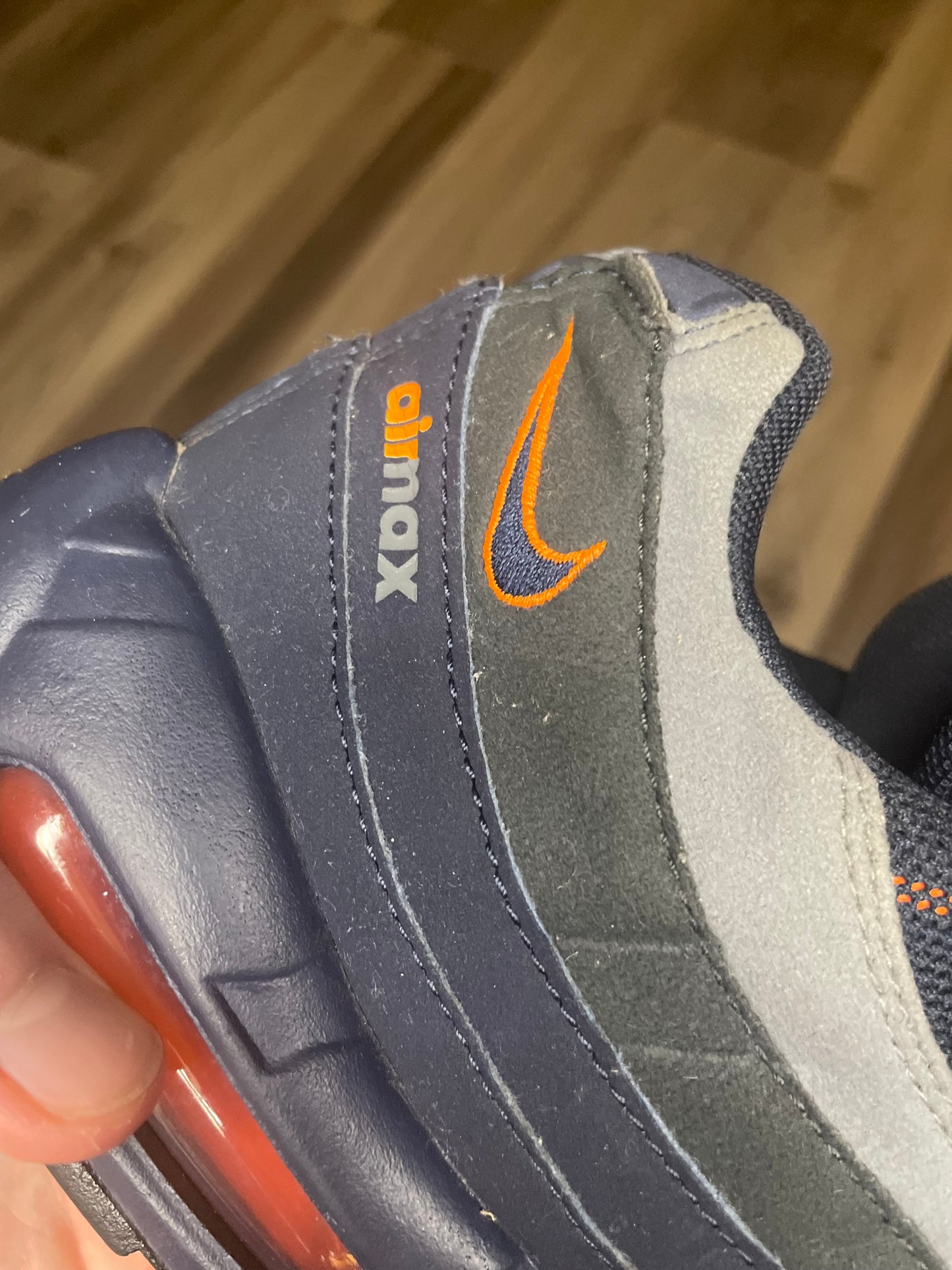 Air max 95 ‘logo’ olive Uk 8 used