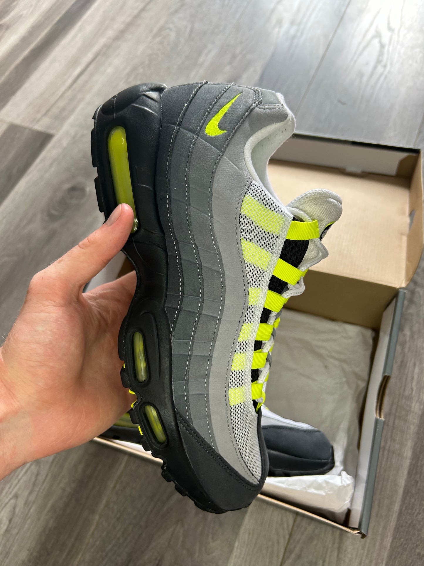 Nike Airmax 95 neon 2020 uk 8.5 used