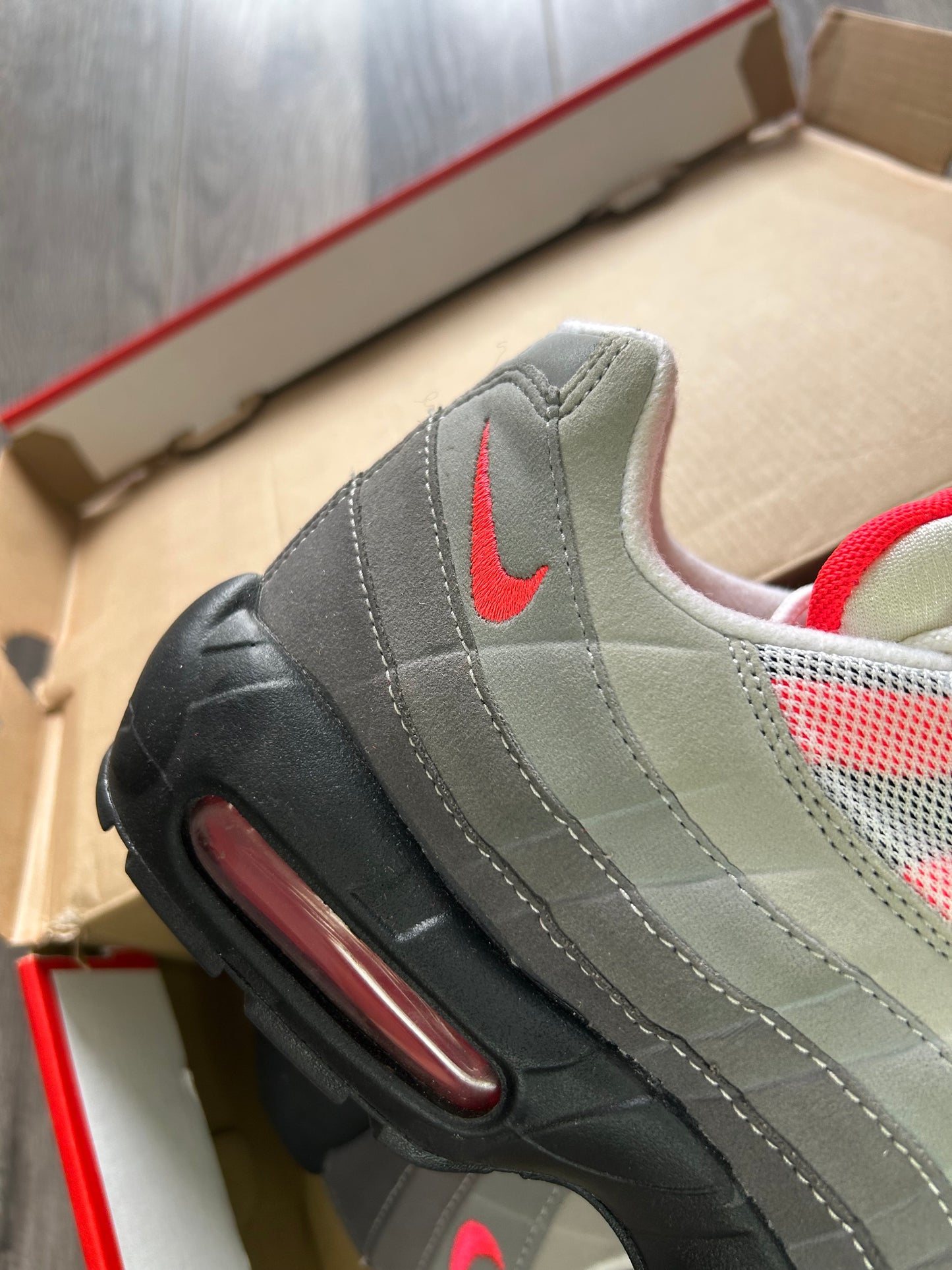 Nike Airmax 95 solar red 2018 uk 8.5 new/tried on