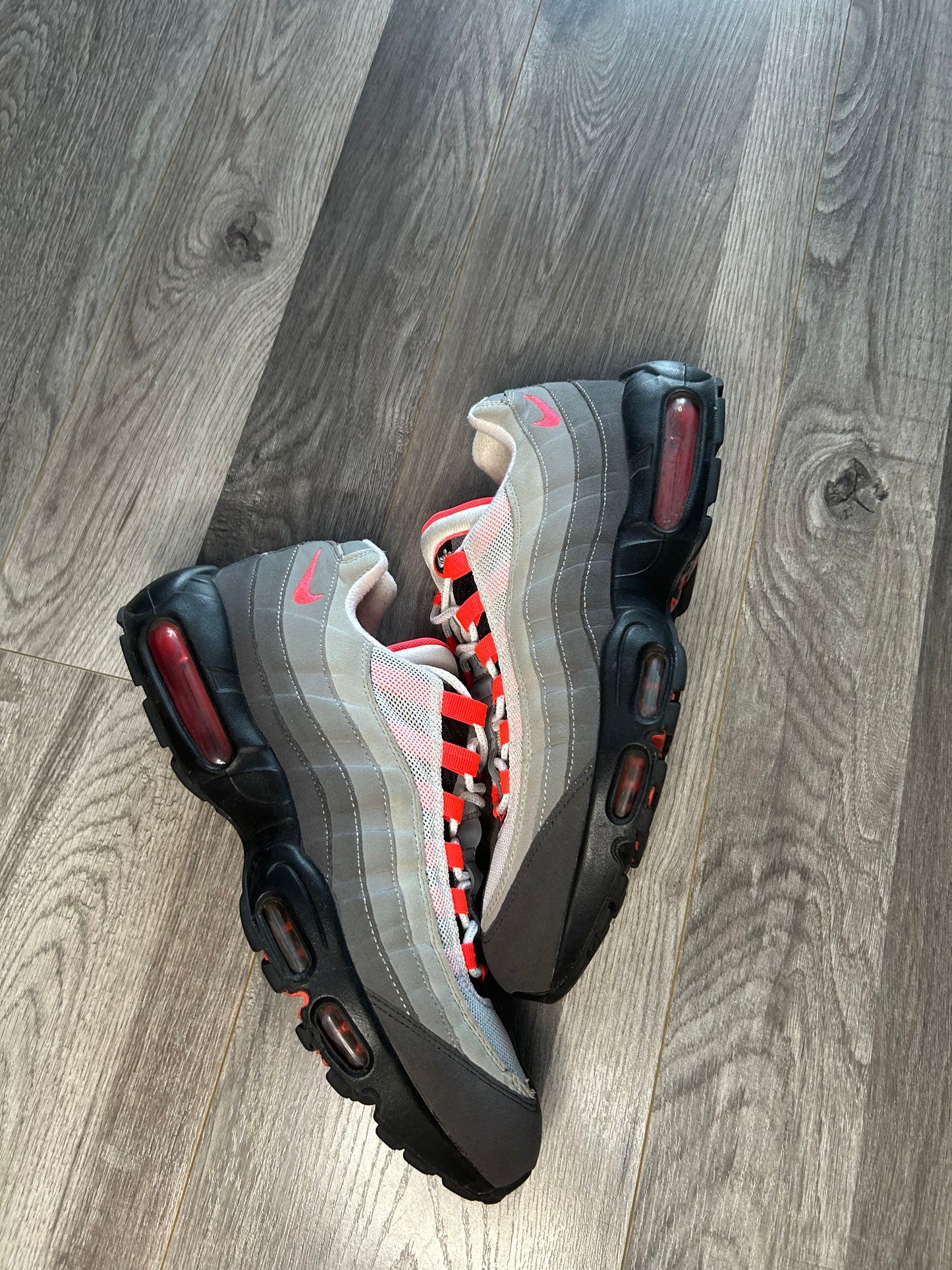Nike air max 95 solar red uk 10 2018 used