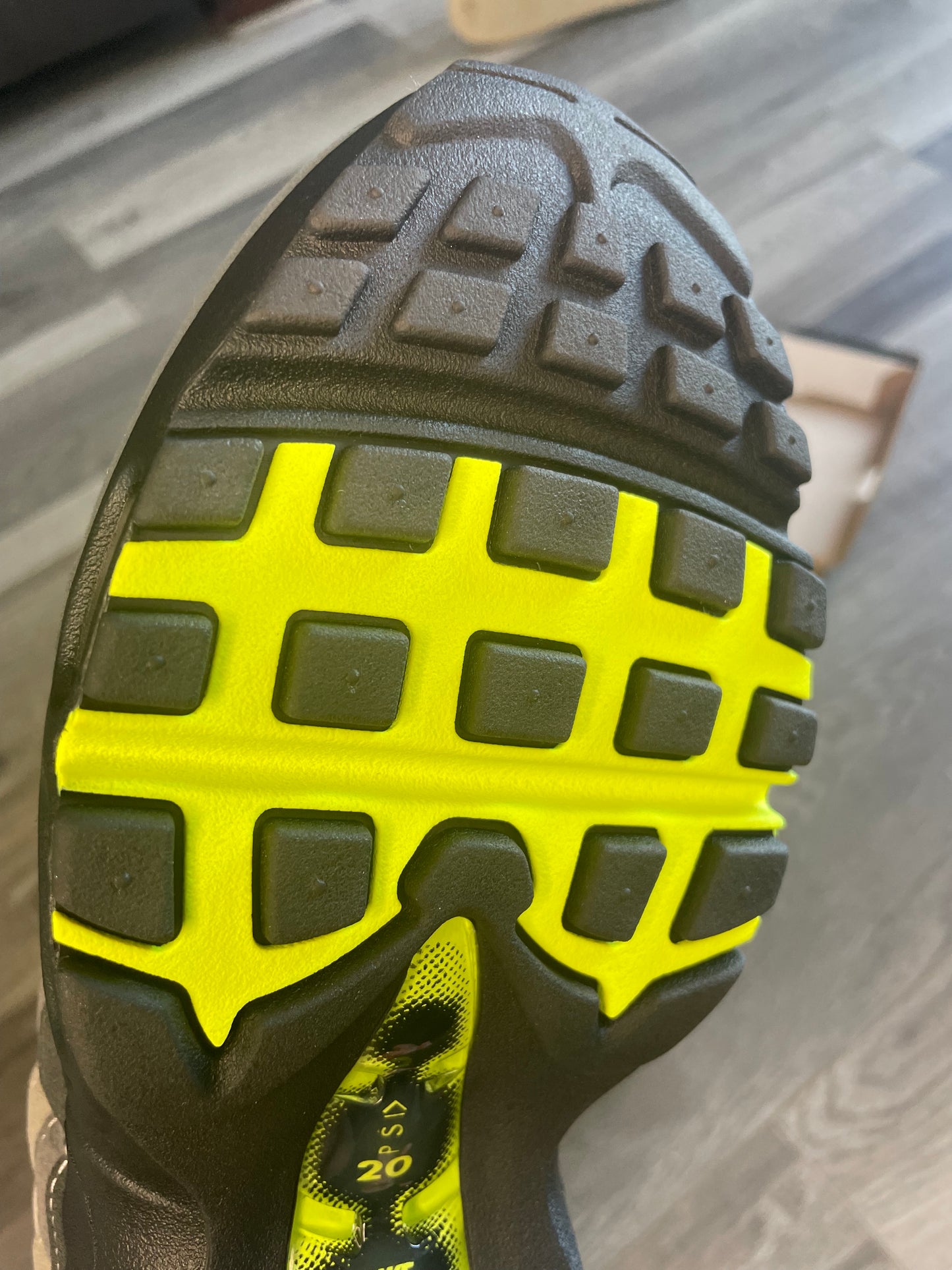 Nike air max 95 big bubble neon 2025 Uk 9.5 brand new
