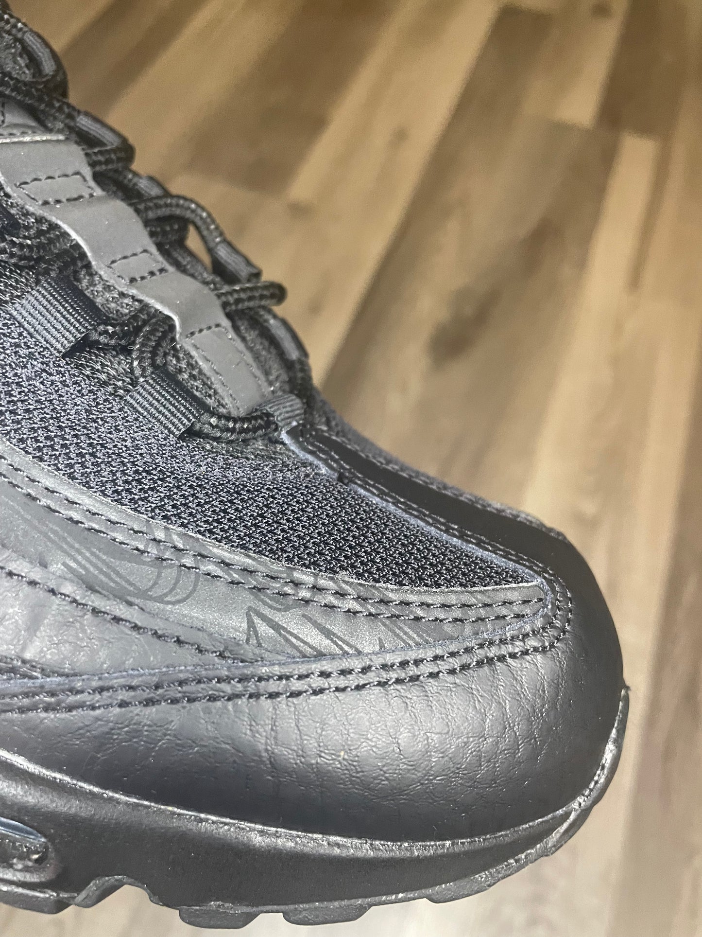 Air max 95 black blue reflective Uk 9 (new)