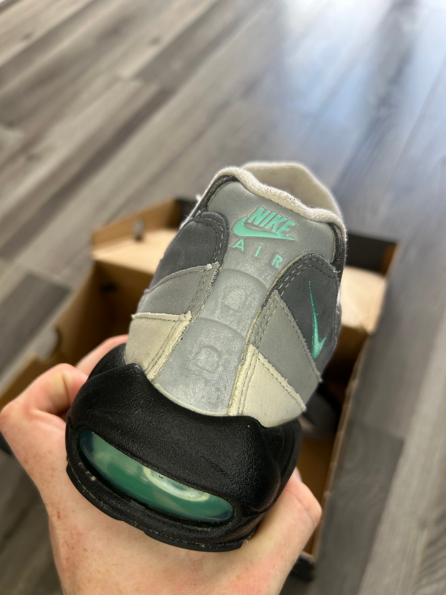 Nike Airmax 95 hyper turquoise uk 8 used