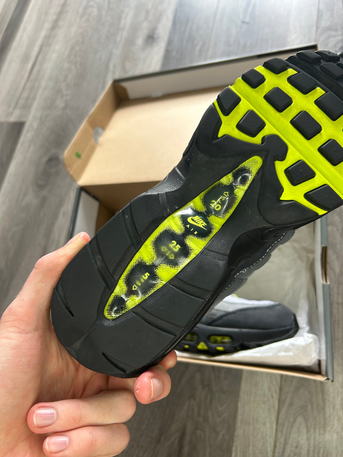 Nike Airmax 95 neon 2020 uk 8.5 used