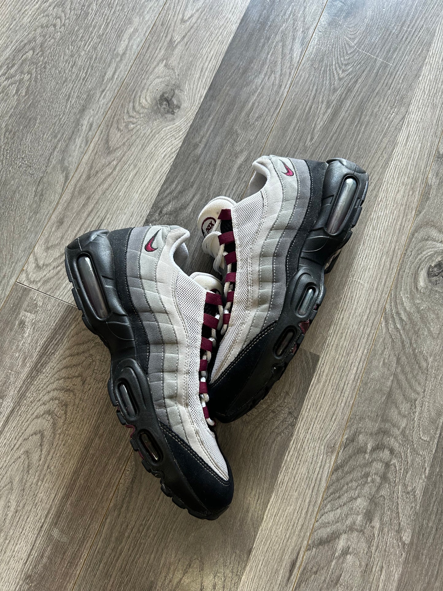 Nike Airmax 95 beetroot uk 9 used