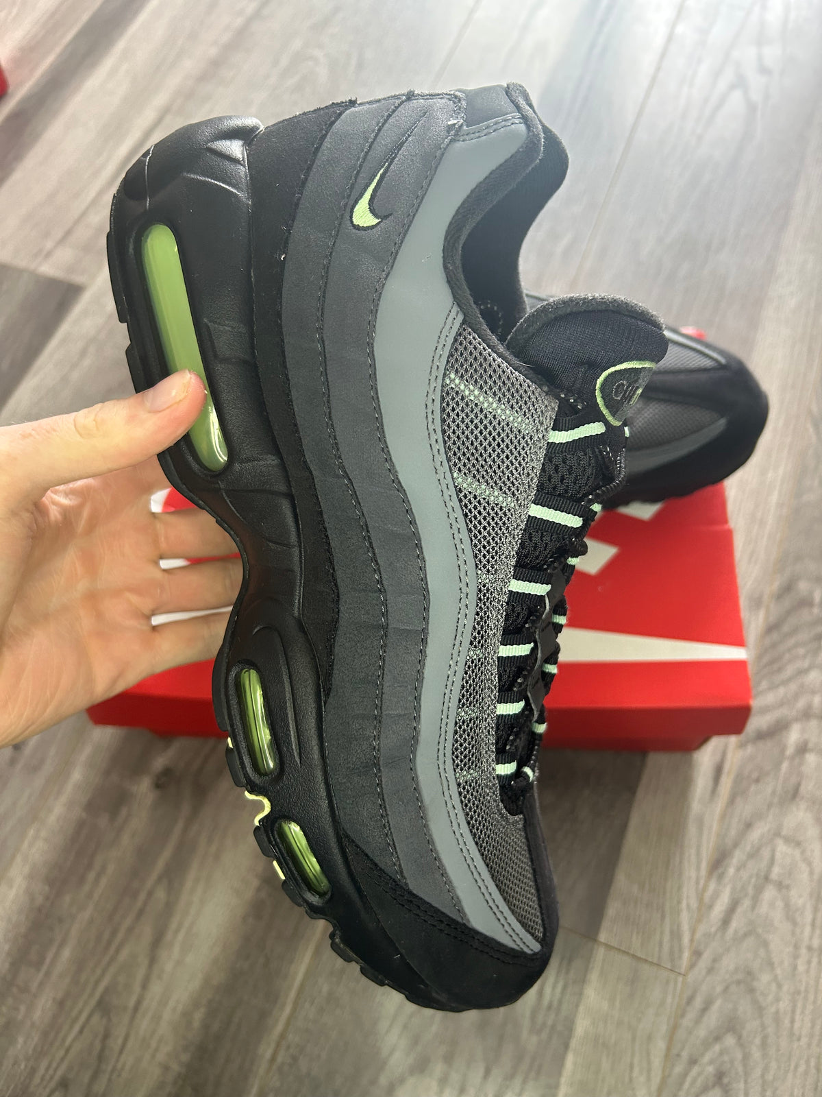 Nike Airmax 95 vapour green uk 9.5 used
