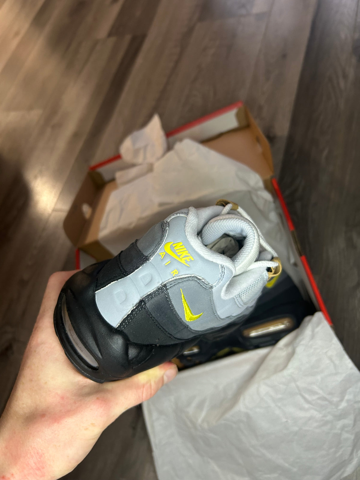 Nike Airmax 95 yellow strike unworn