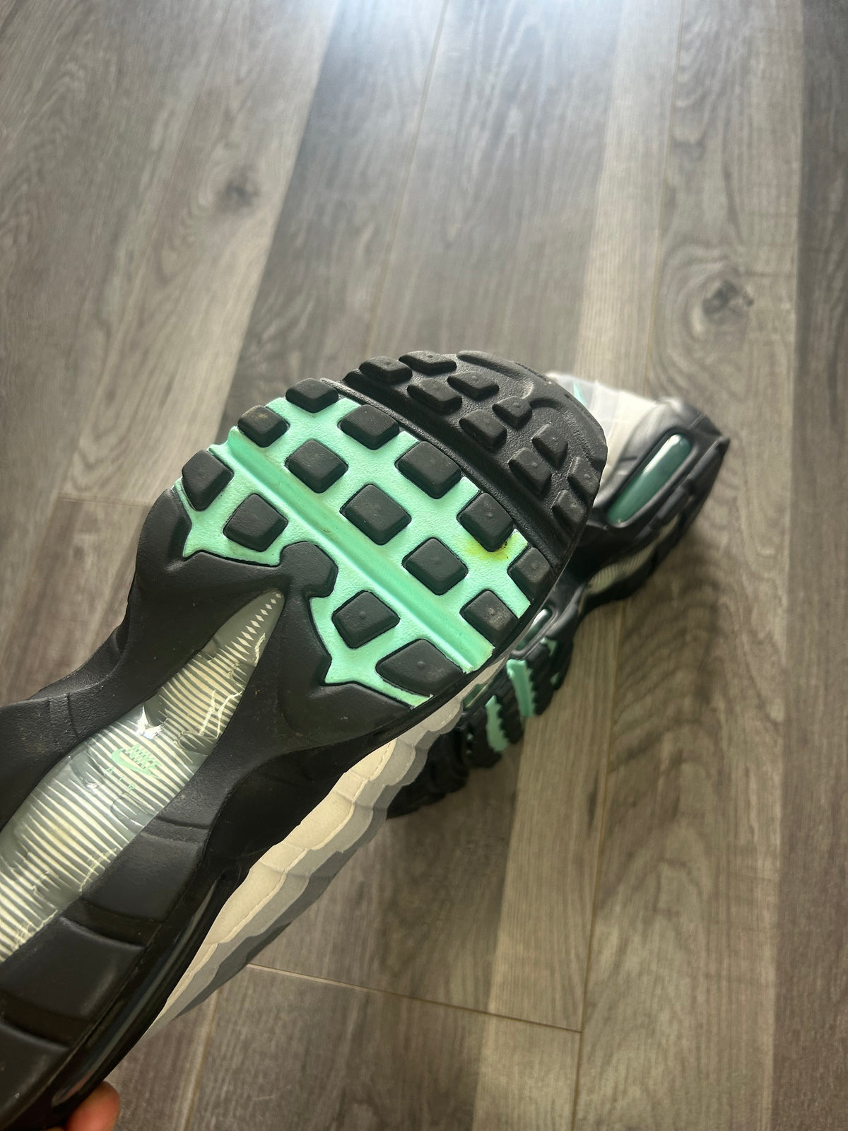 Nike Airmax 95 hyper turquoise uk 8.5 used