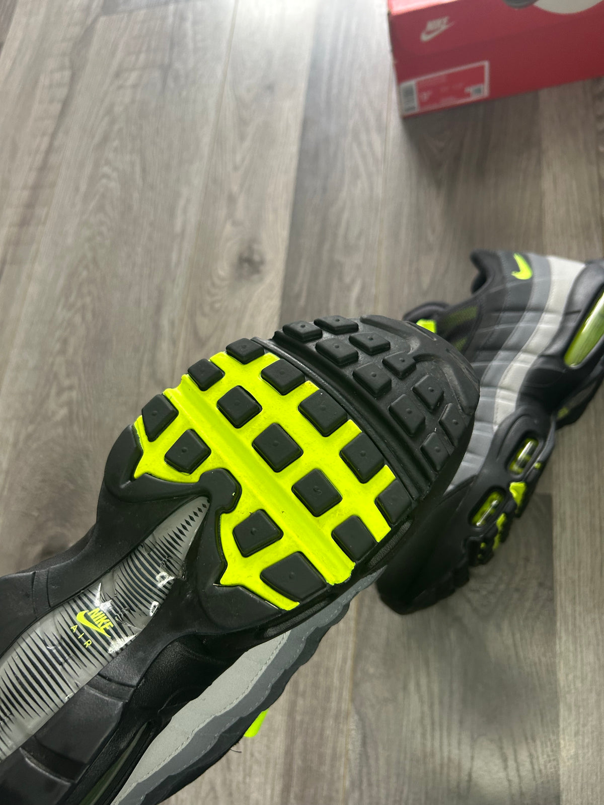 Nike Airmax 95 reverse neon uk 10 used