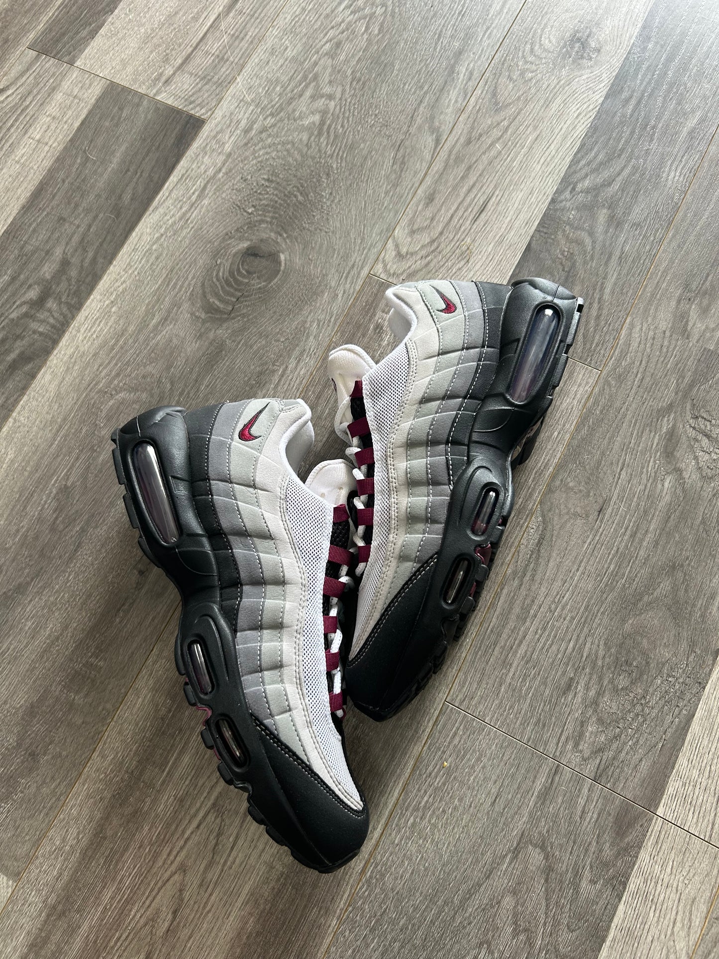Nike Airmax 95 beetroot uk 10.5 brand new