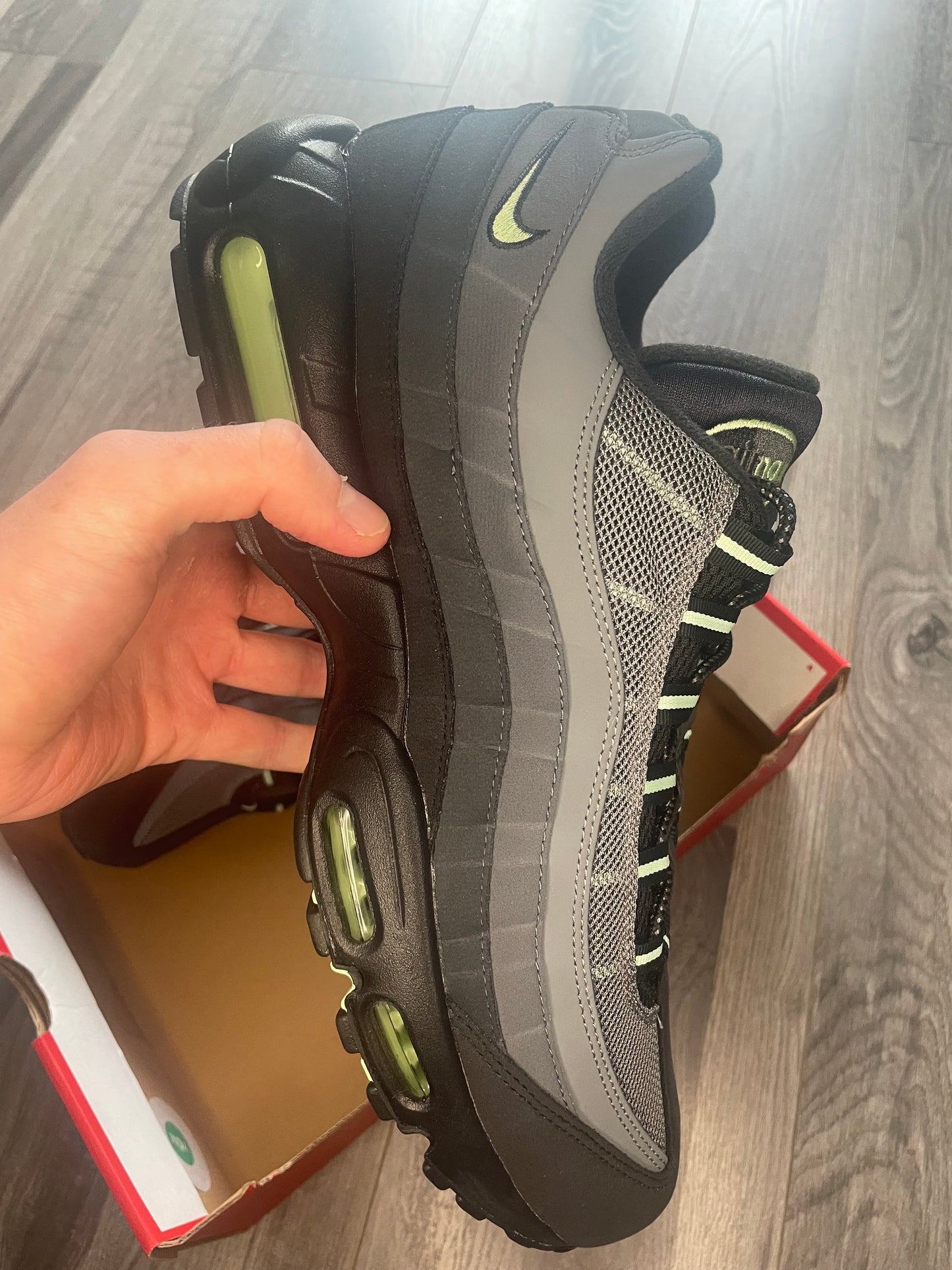 Air max 95 vapour green multiple sizes
