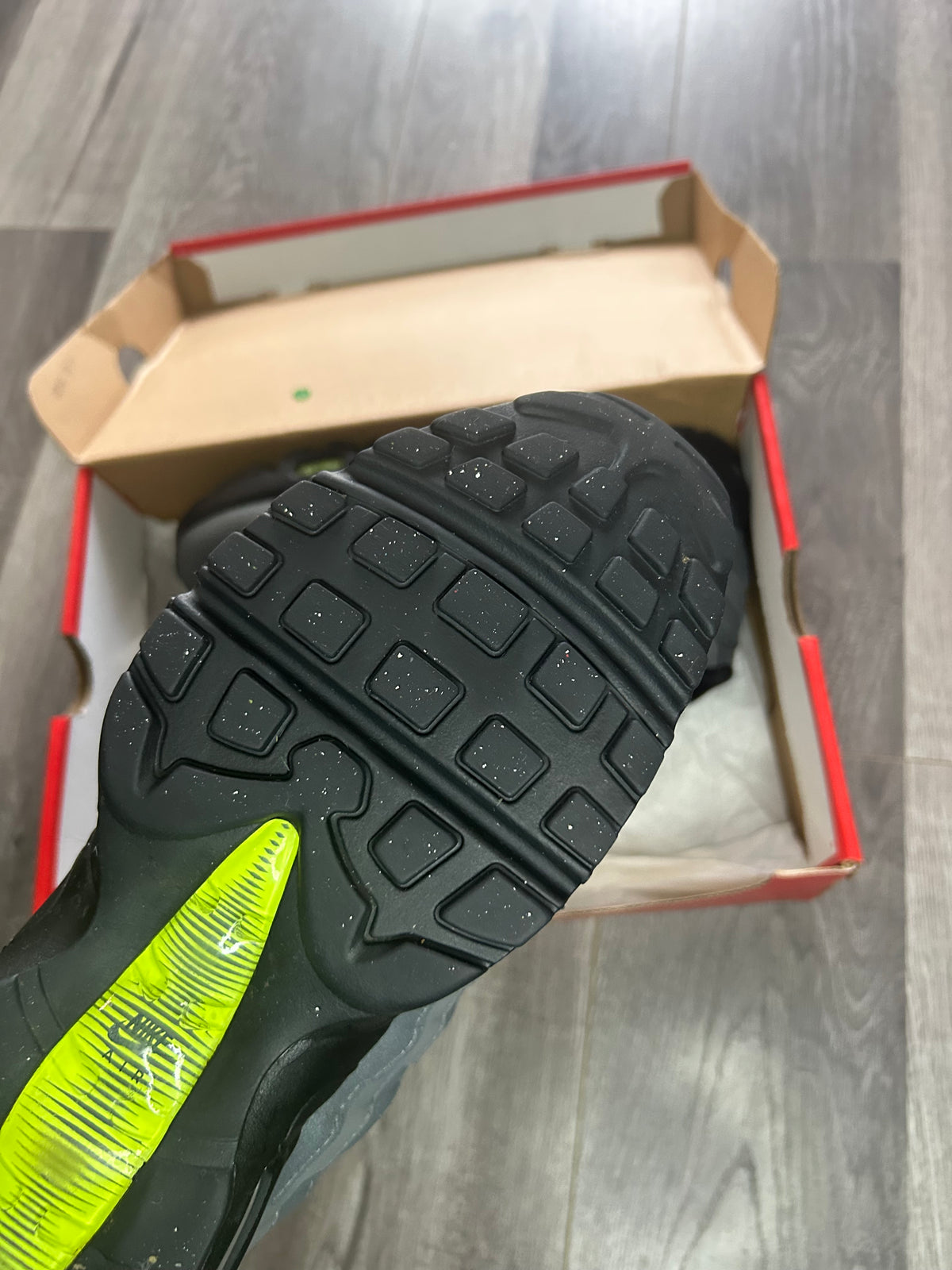 Nike Airmax 95 iron grey volt uk 9 used