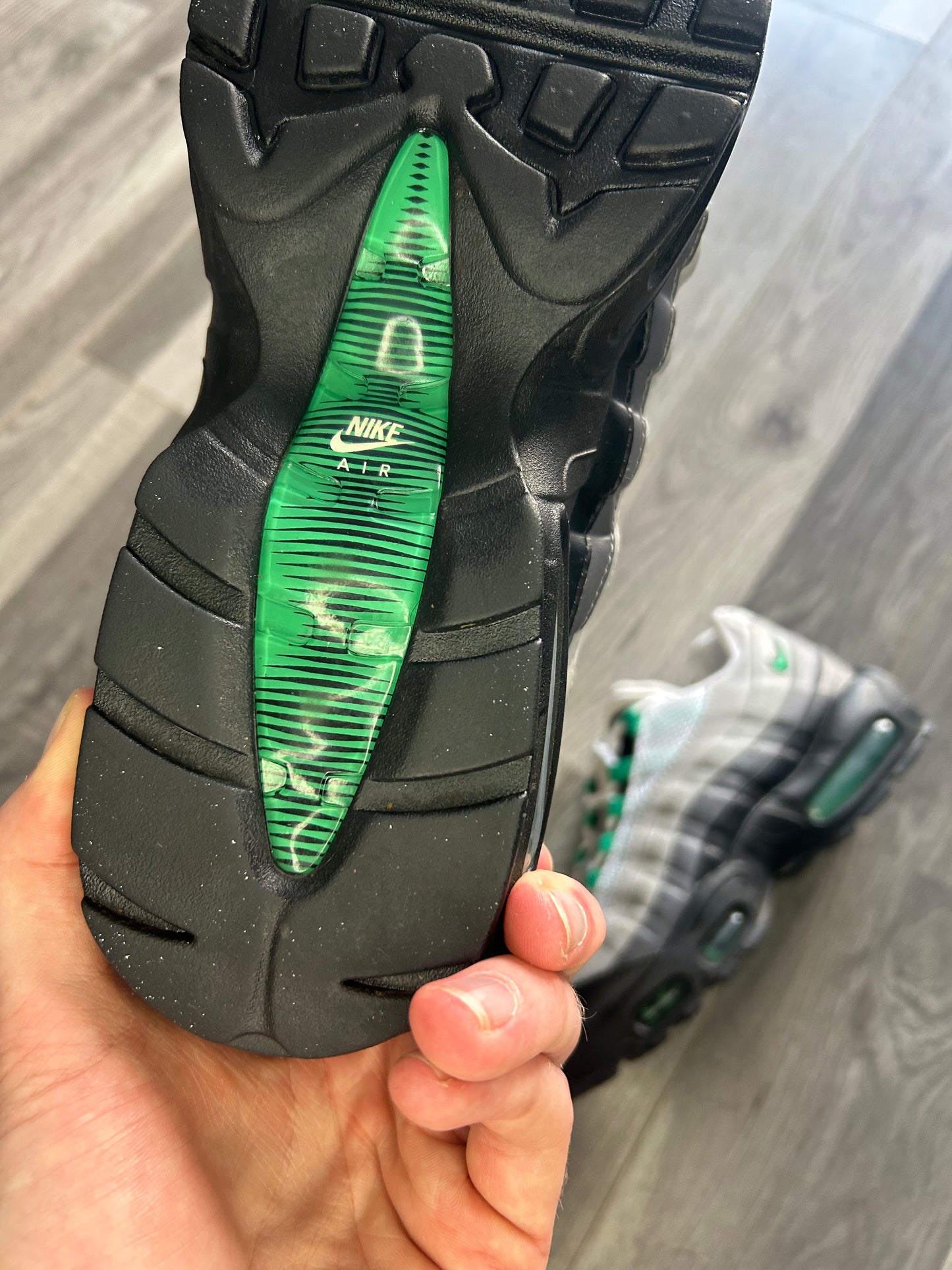 Nike Airmax 95 stadium green uk 8.5 used