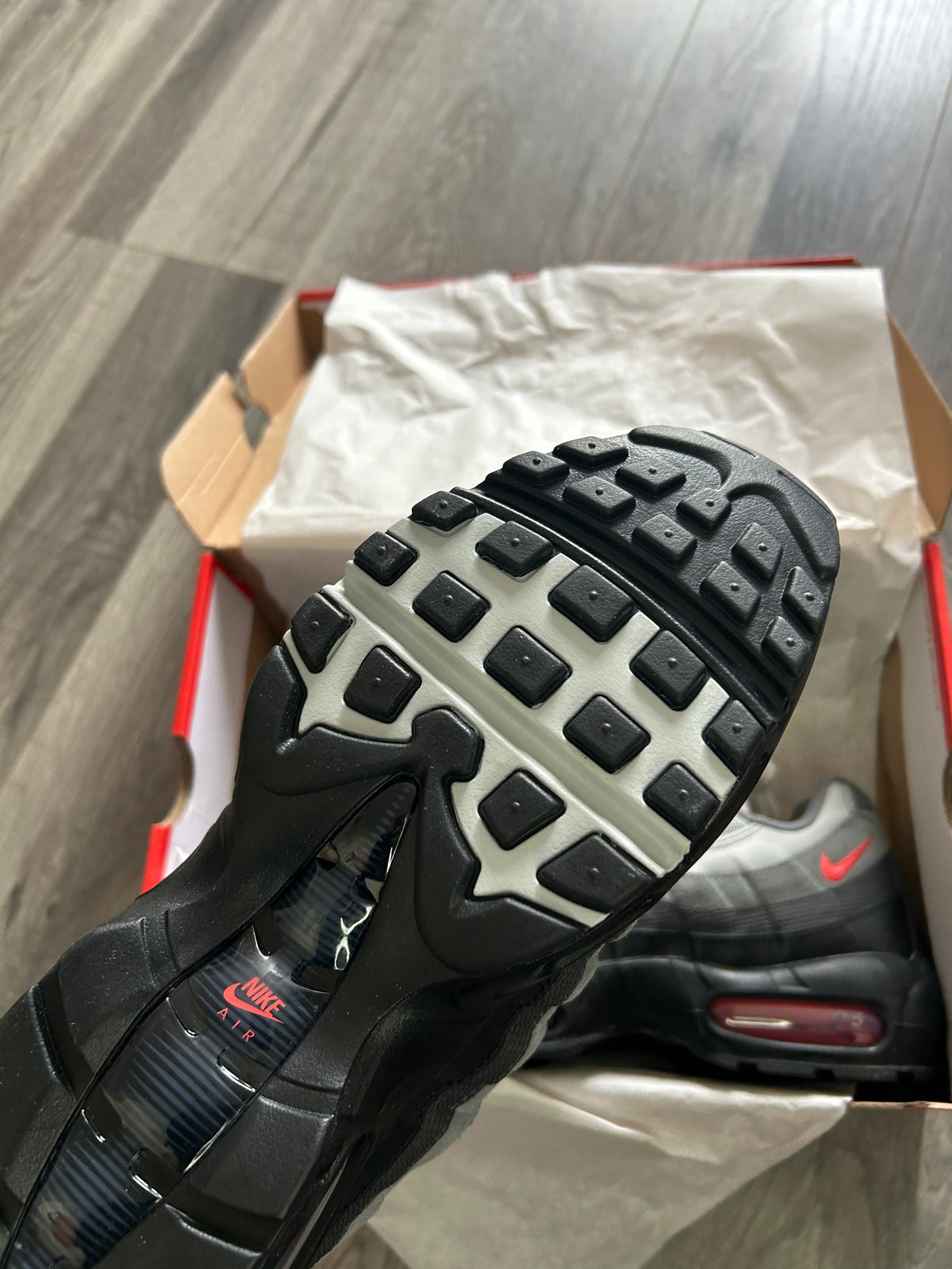 Nike Airmax 95 track red uk 9 unworn