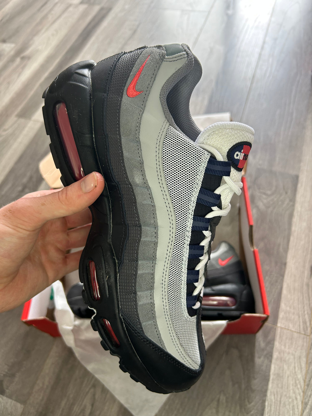 Nike Airmax 95 track red uk 9 unworn