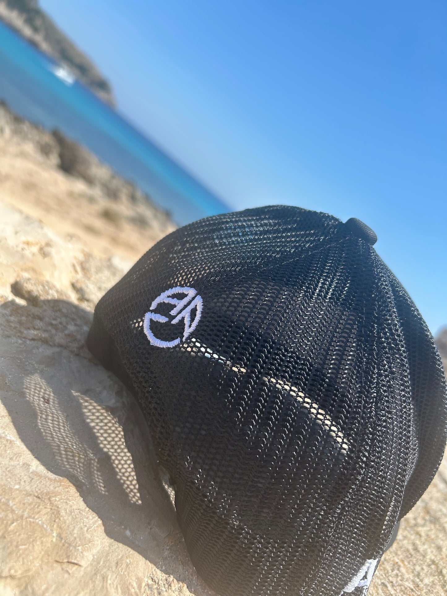 APC CAP - black/white