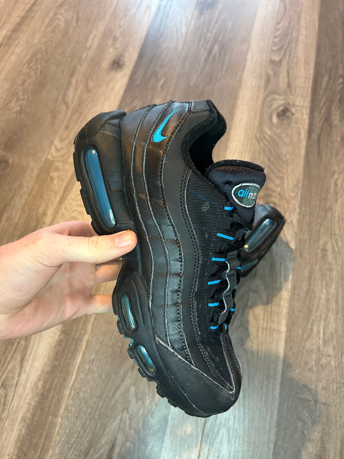 Nike Airmax 95 black laser blue uk 7 used