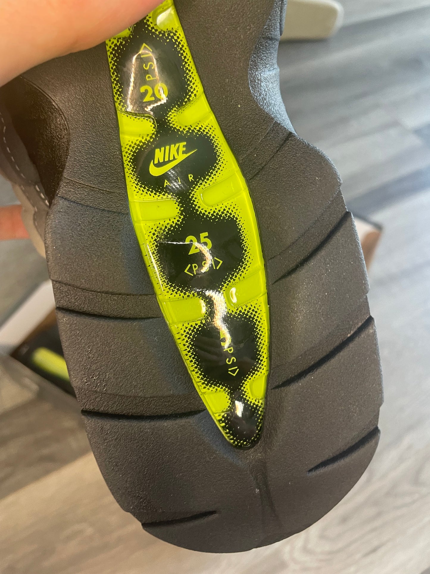 Nike air max 95 big bubble neon 2025 Uk 9.5 brand new
