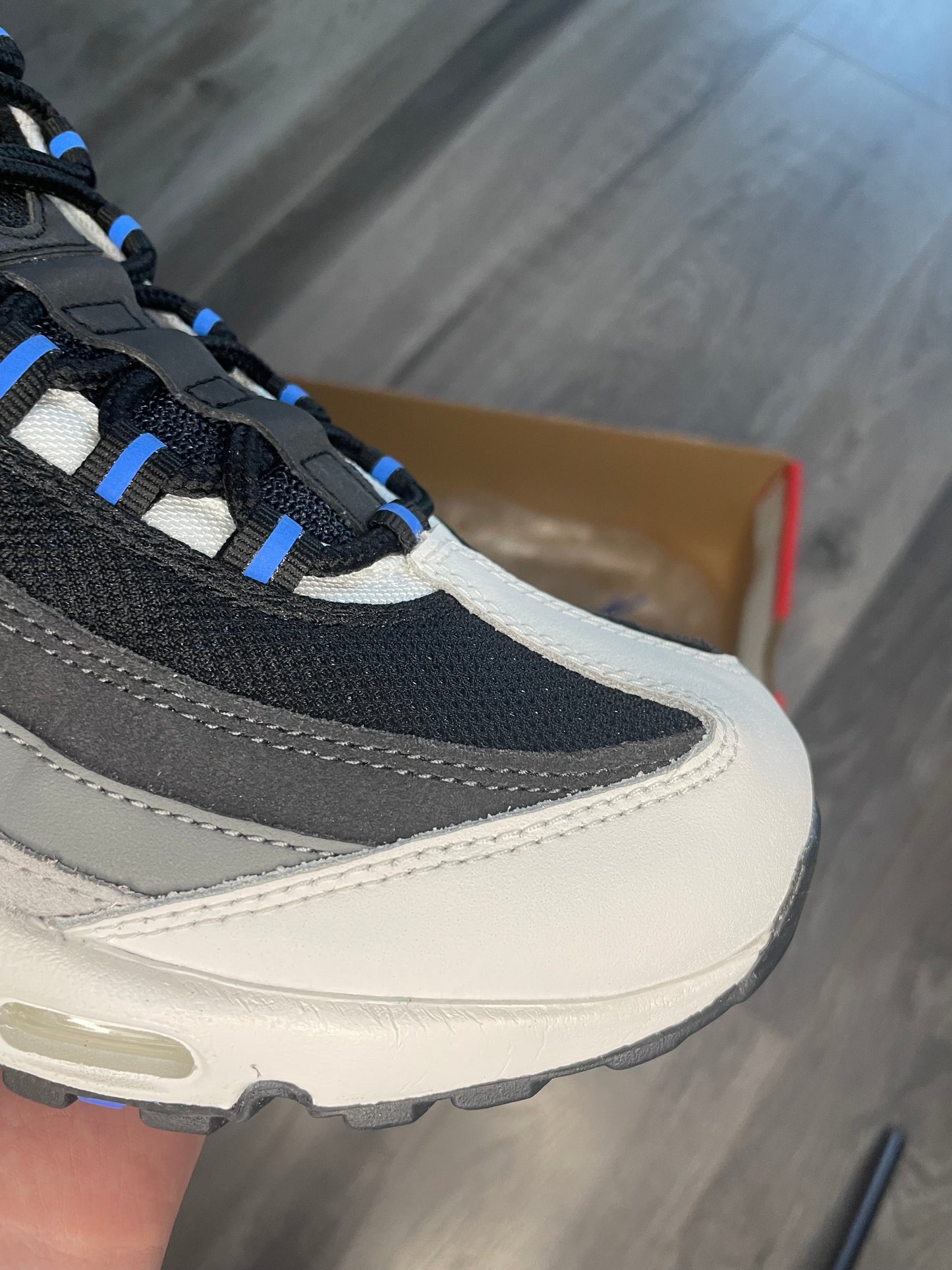 Air max 95 medium blue Uk 9 brand new