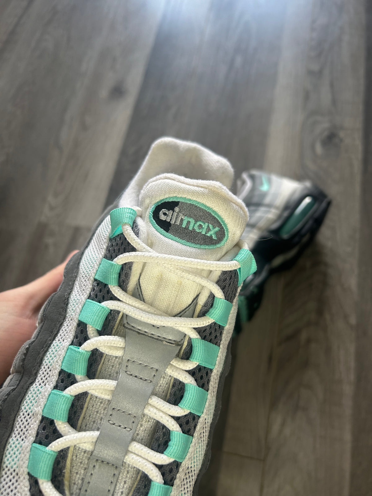 Nike Airmax 95 hyper turquoise uk 8.5 used