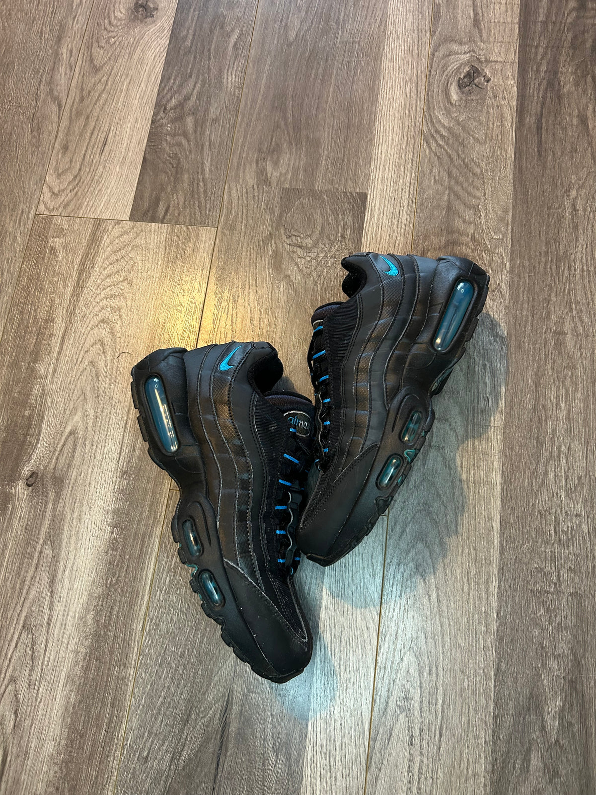 Nike Airmax 95 black laser blue uk 7 used