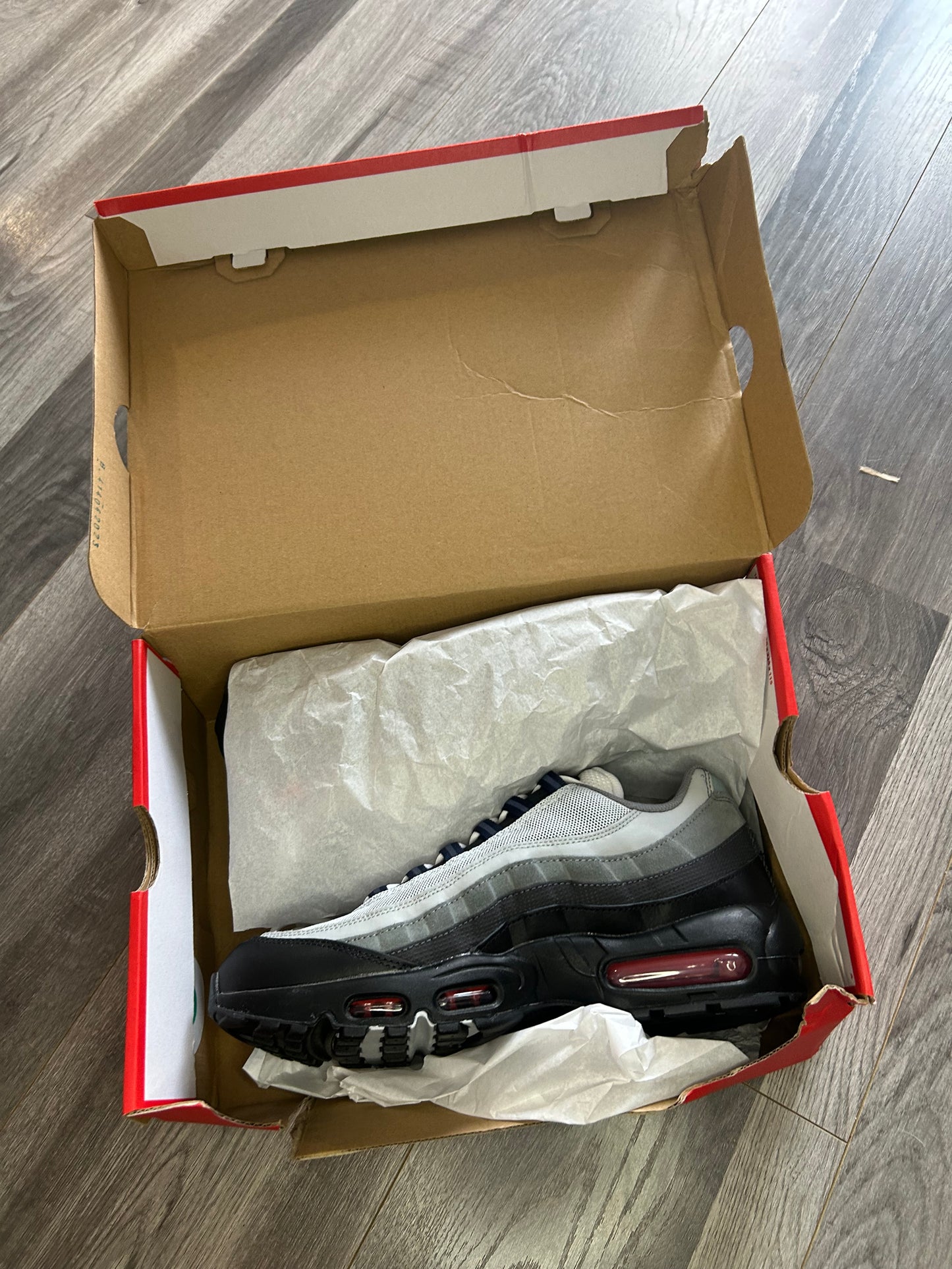 Nike Airmax 95 track red brand new