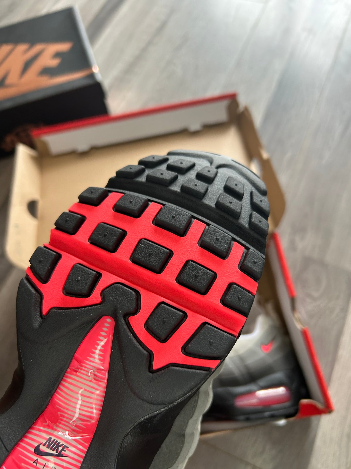 Nike Airmax 95 solar red 2026 big bubble uk 8 brand new