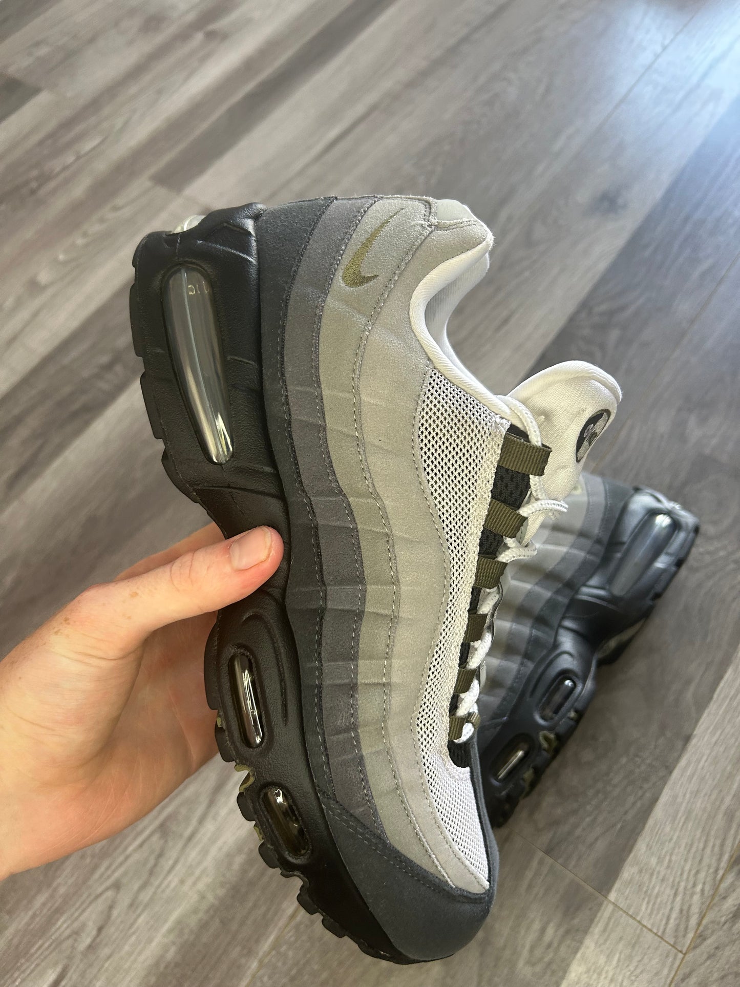 Nike Airmax 95 olive big bubble uk 9 used