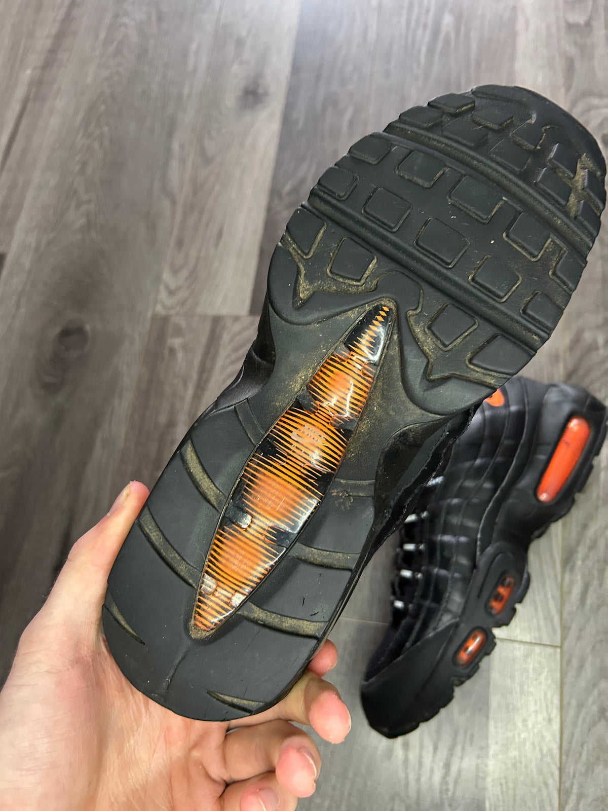 Nike Airmax 95 black total orange uk 7 used