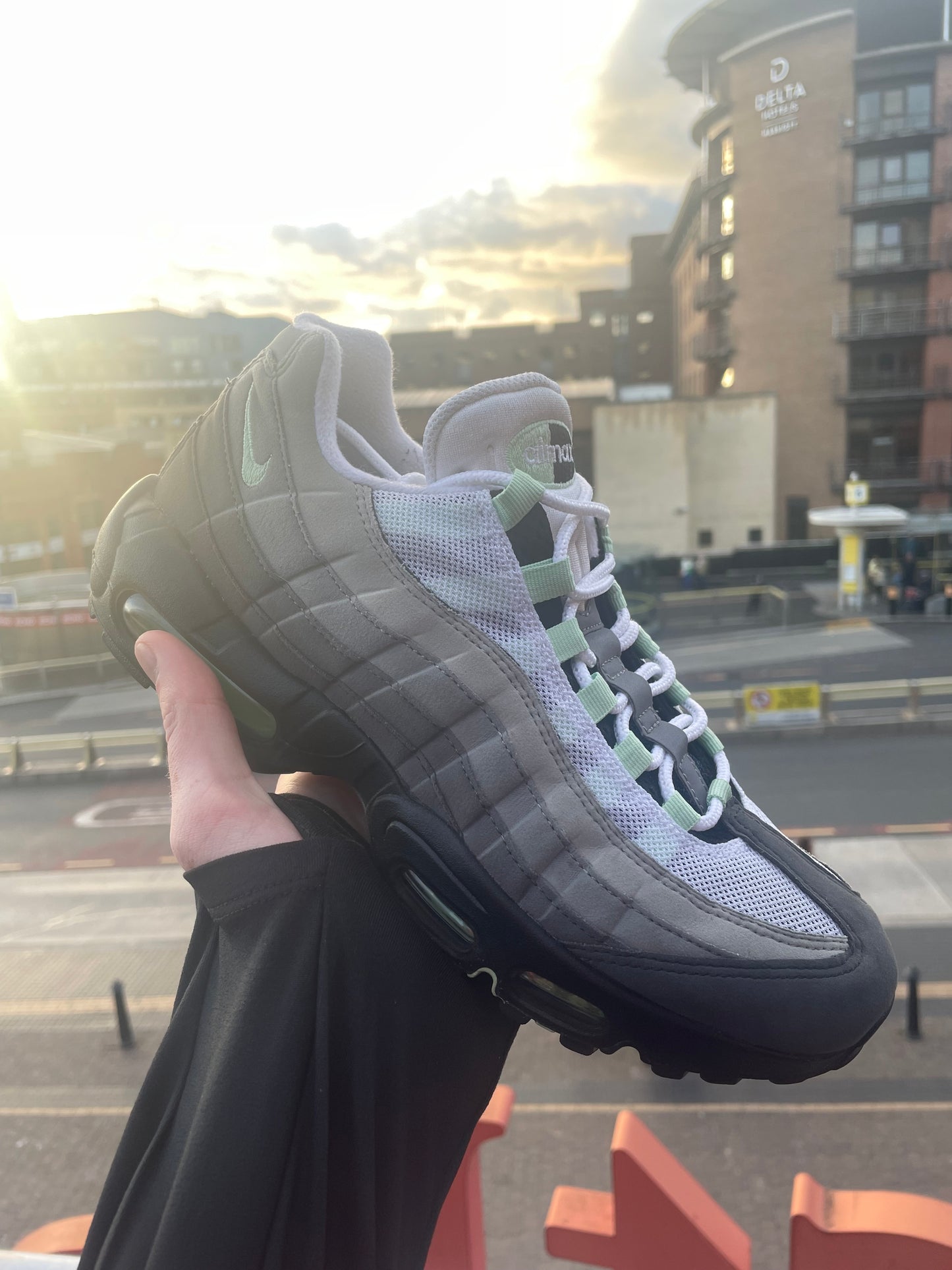 Nike air max 95 fresh mint (uk 7.5)