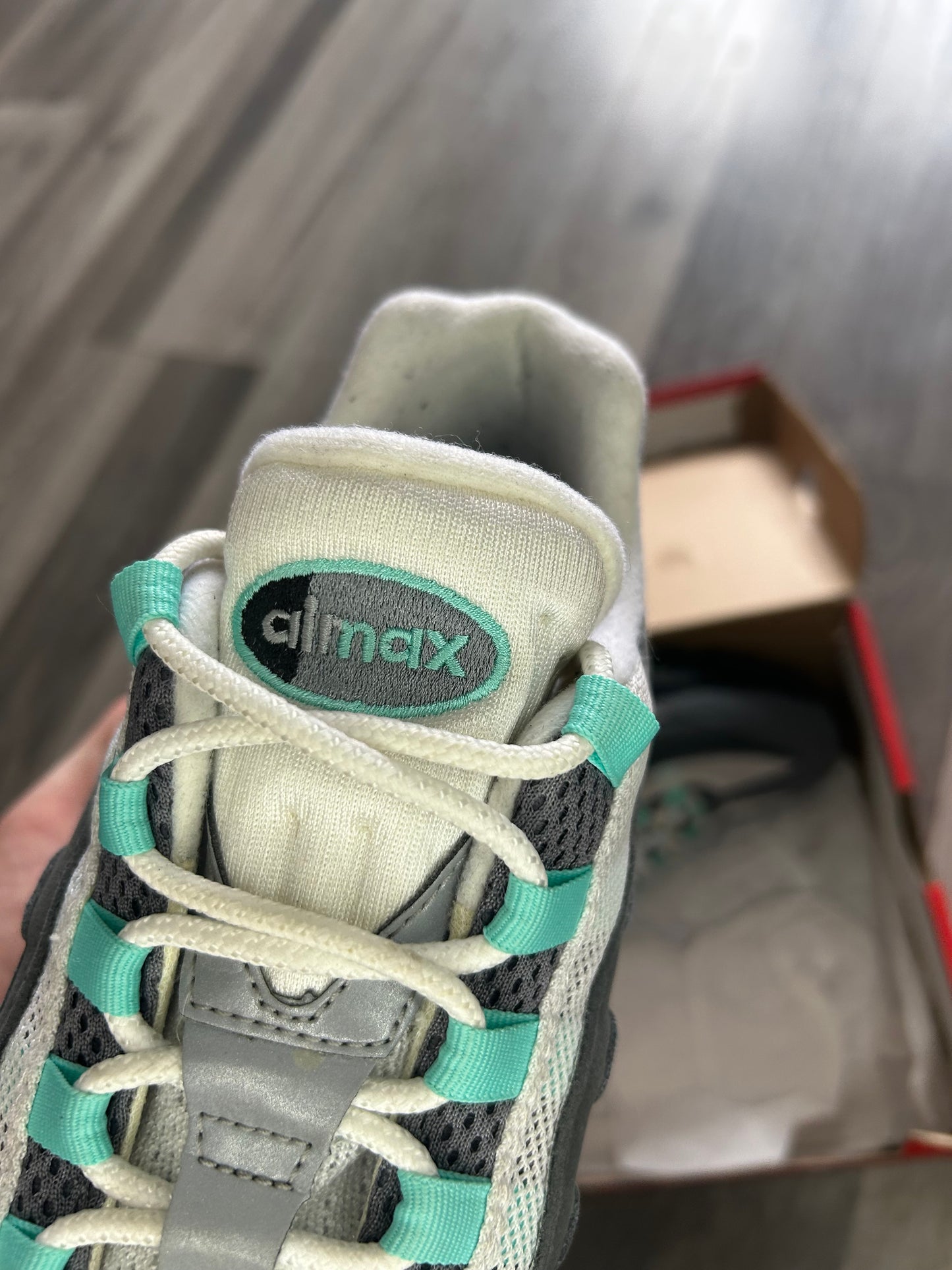Nike Airmax 95 hyper turquoise uk 9 used