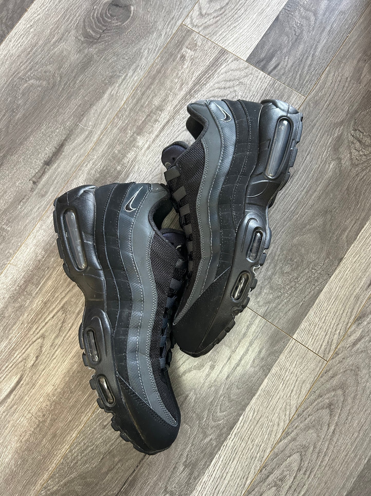 Nike Airmax 95 black anthracite uk 9 used big bubble
