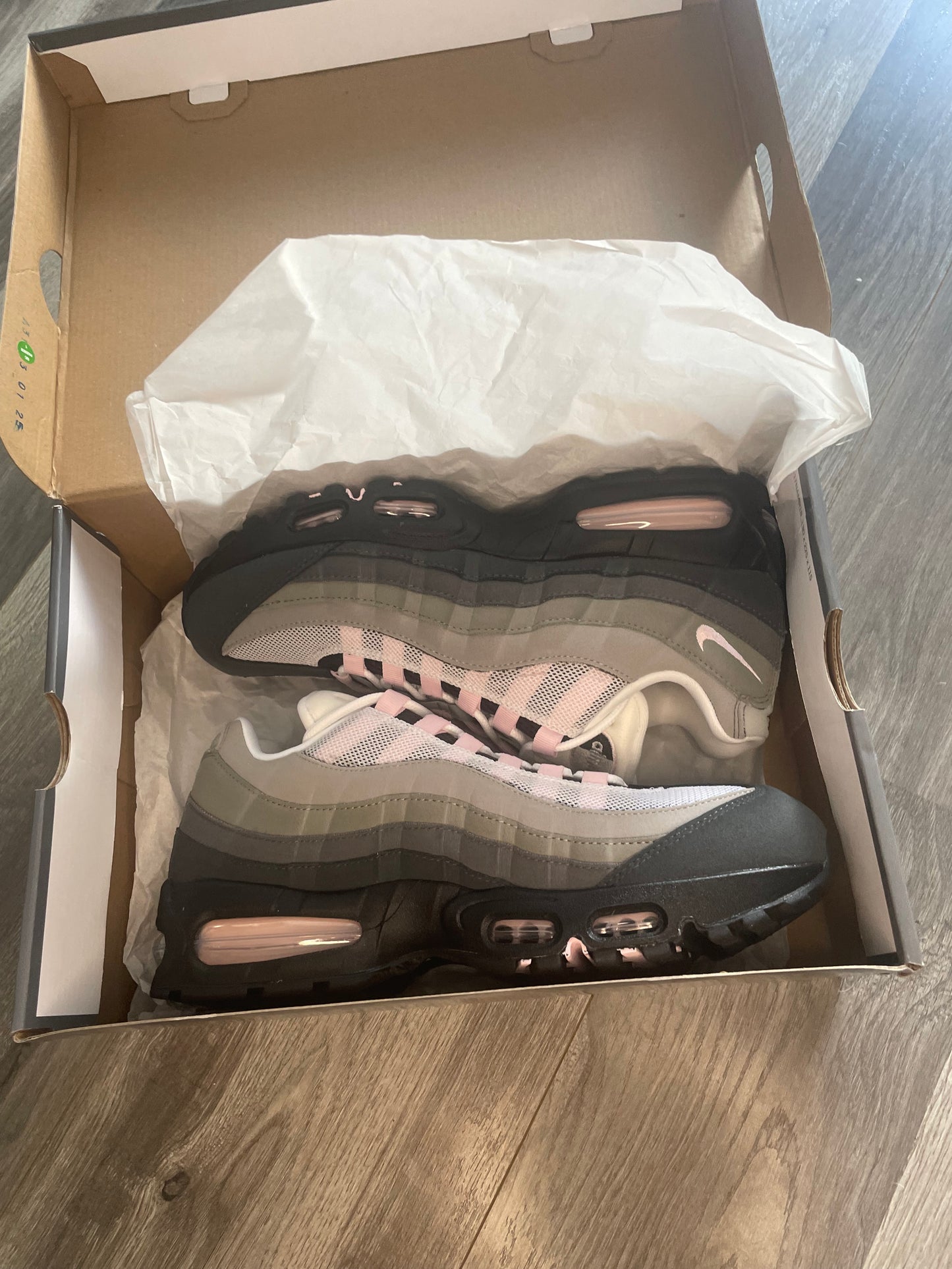 air max 95 ‘big bubble’ pink foam 2025