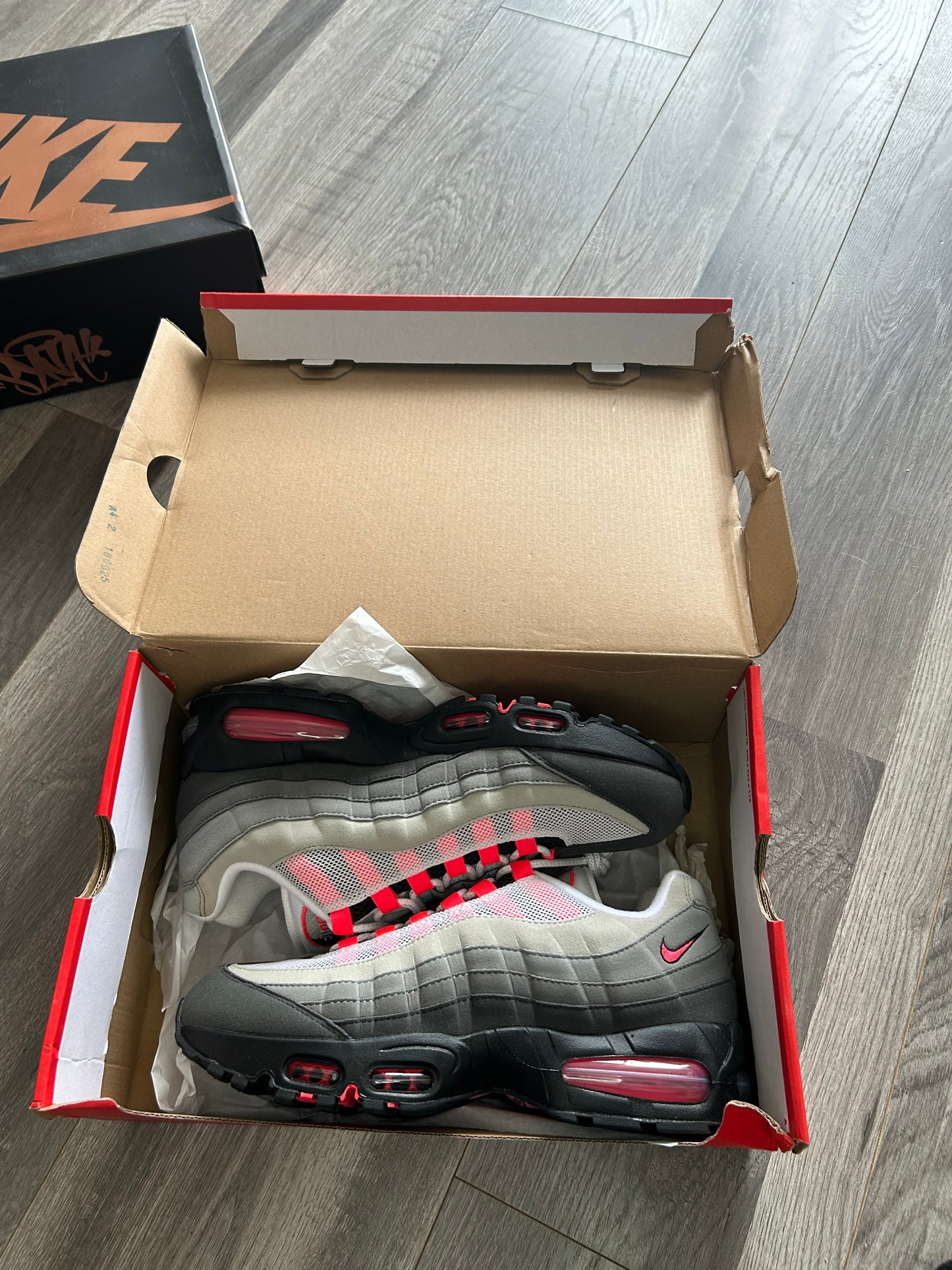 Nike Airmax 95 solar red 2026 big bubble uk 8 brand new