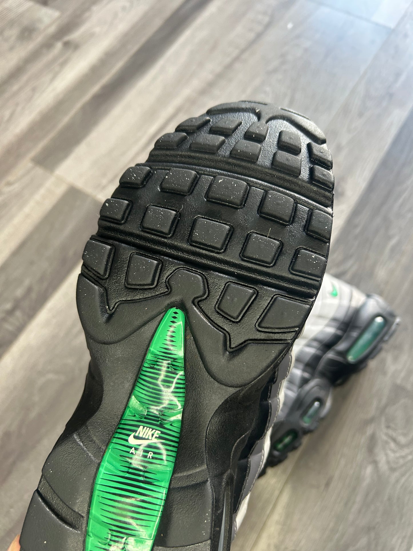 Nike Airmax 95 stadium green uk 8.5 used