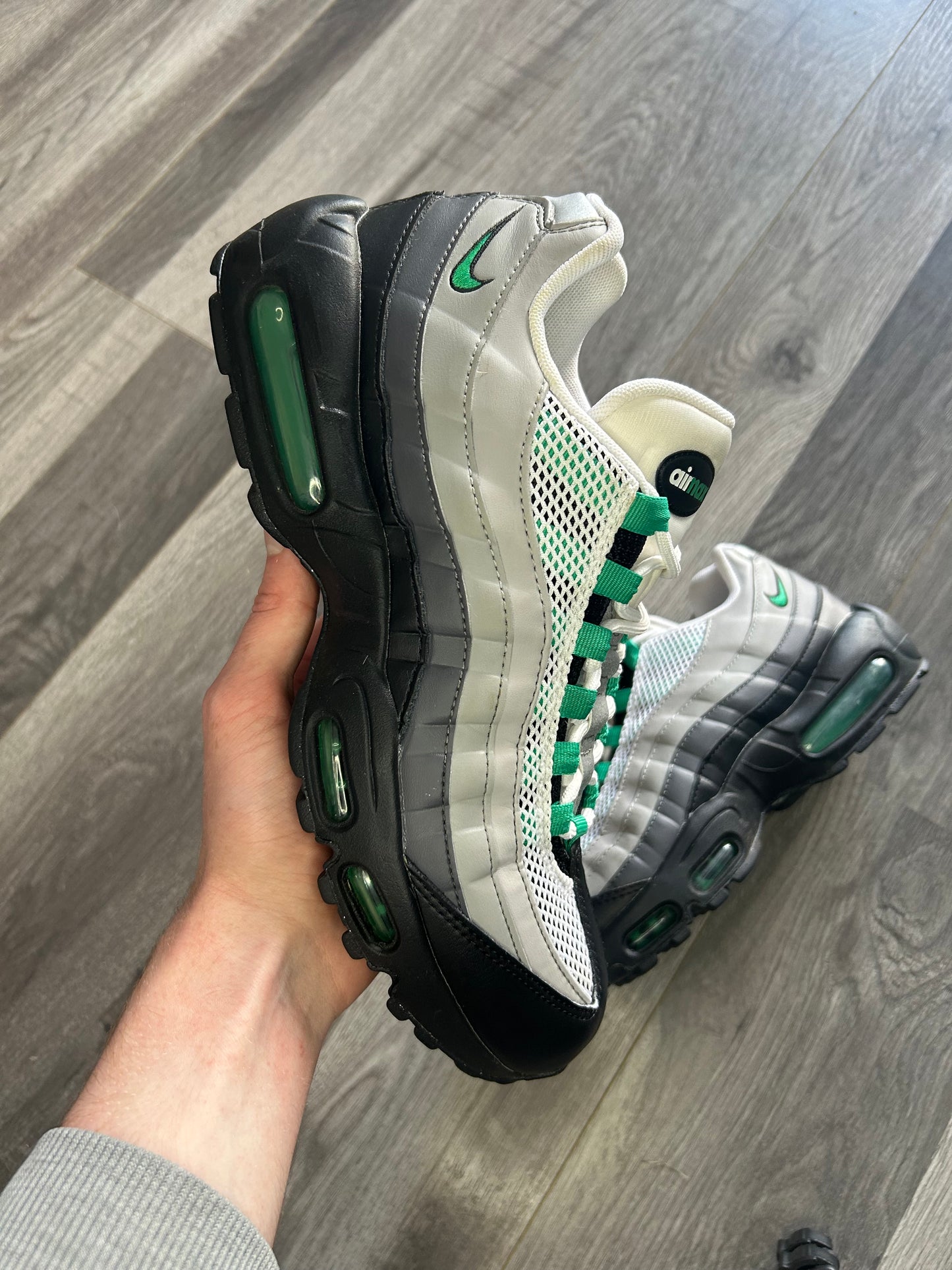 Nike Airmax 95 stadium green uk 8.5 used