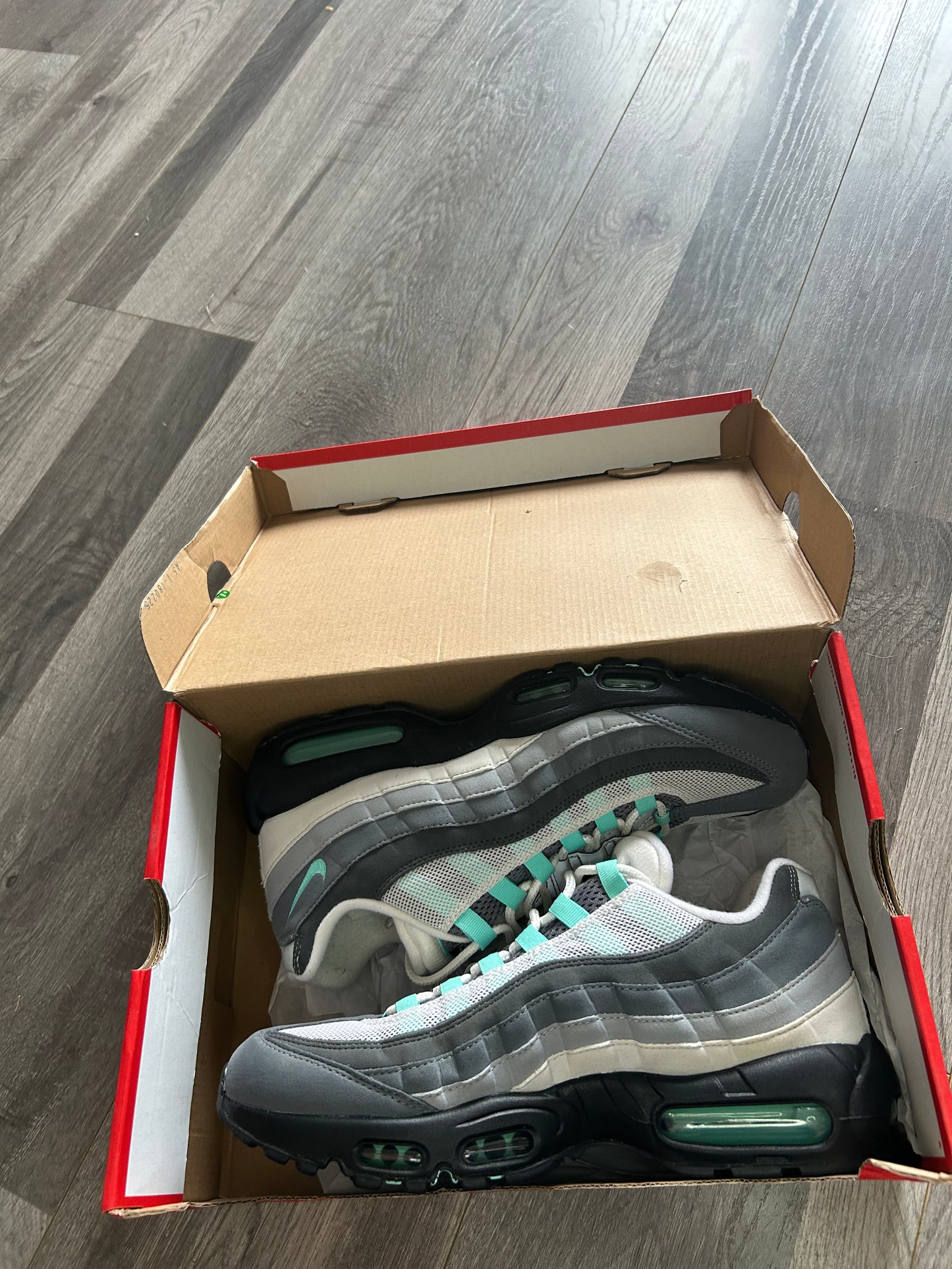 Nike Airmax 95 hyper turquoise uk 9 used