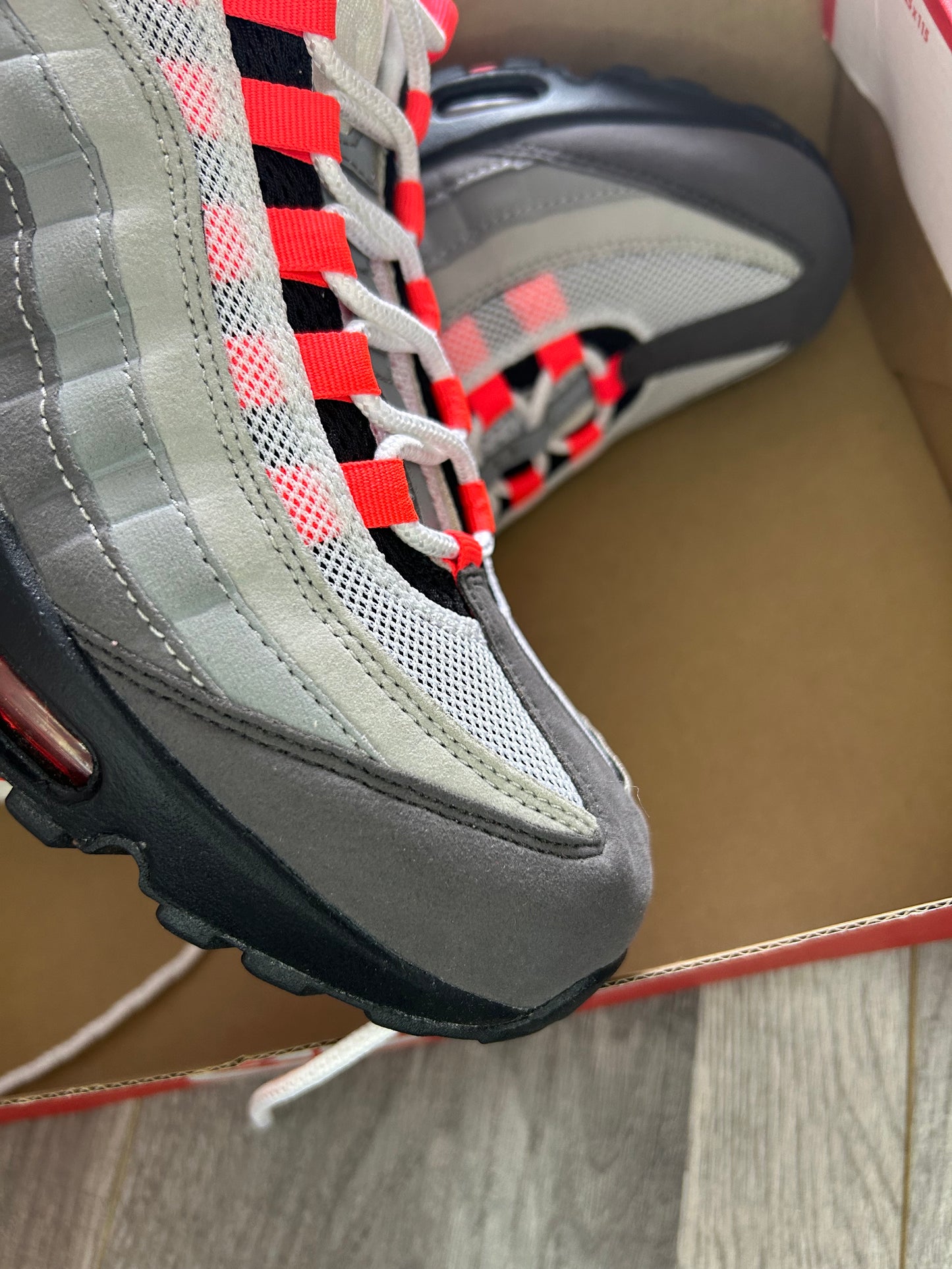Nike Airmax 95 solar red 2018 uk 8.5 new/tried on
