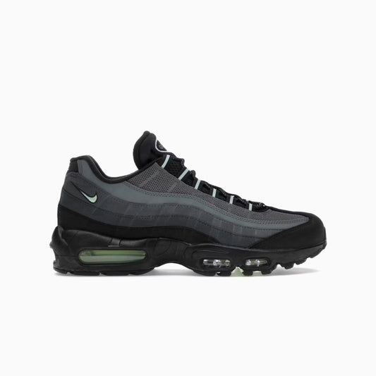 Nike Airmax 95 vapour green UK 10 used