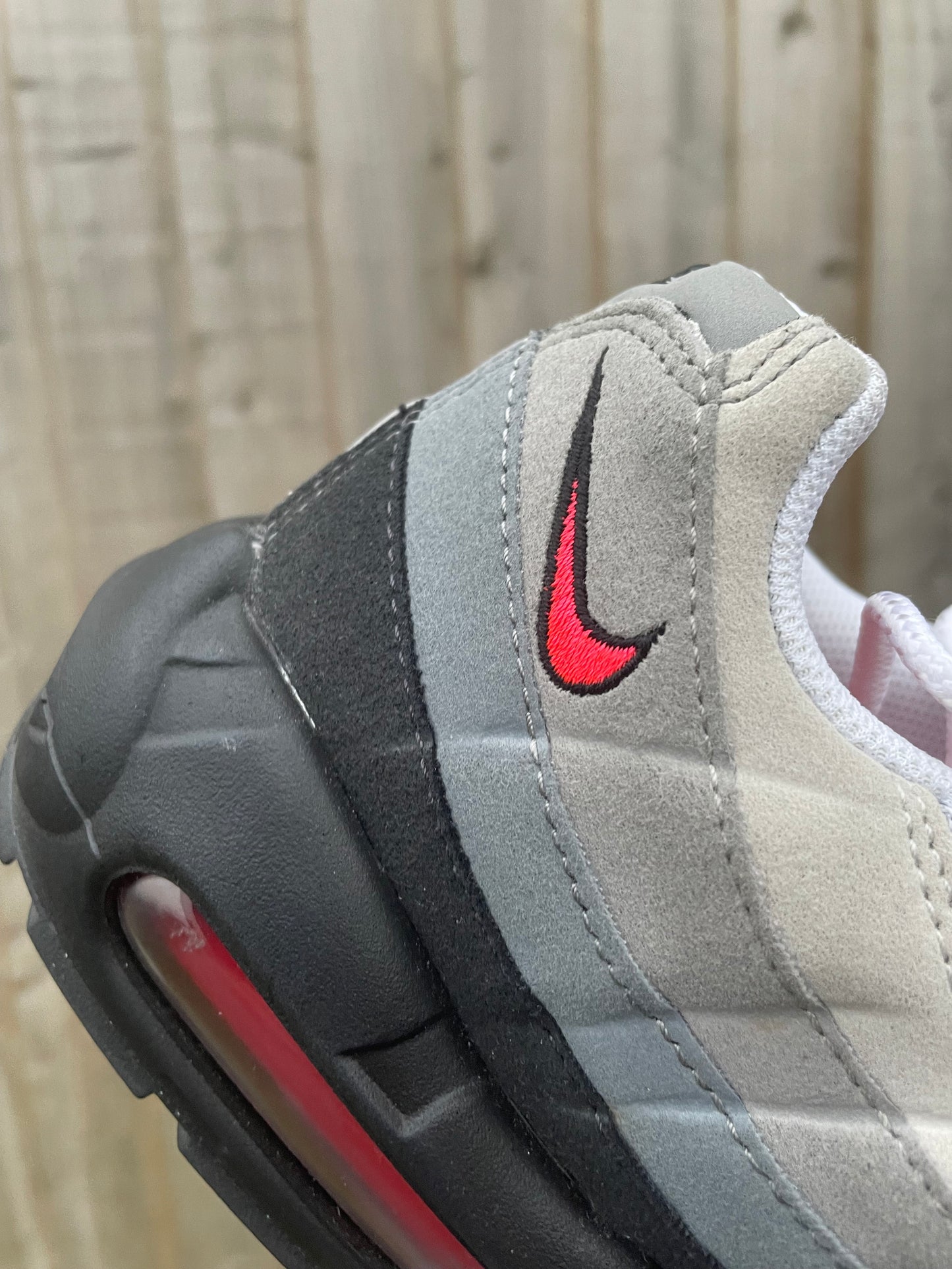 Air max 95 solar red 2017 Uk 7.5 (used)