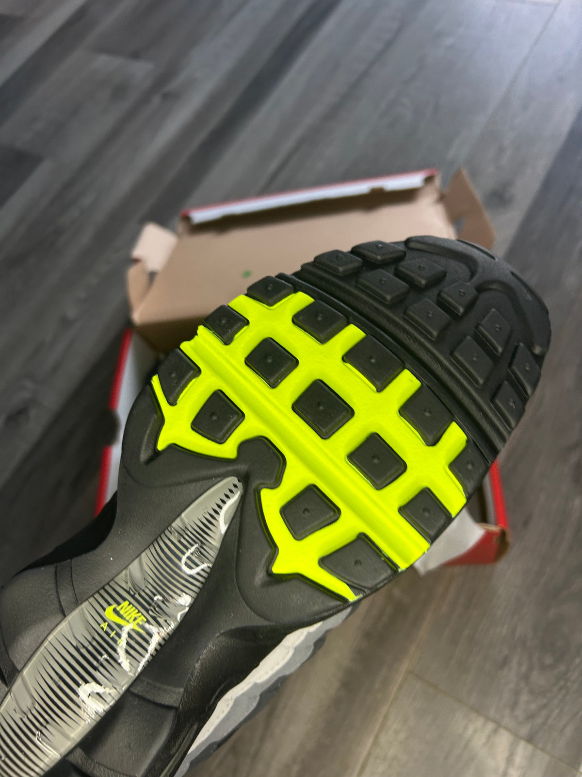 Nike Airmax 95 reverse neon uk 10.5 unworn