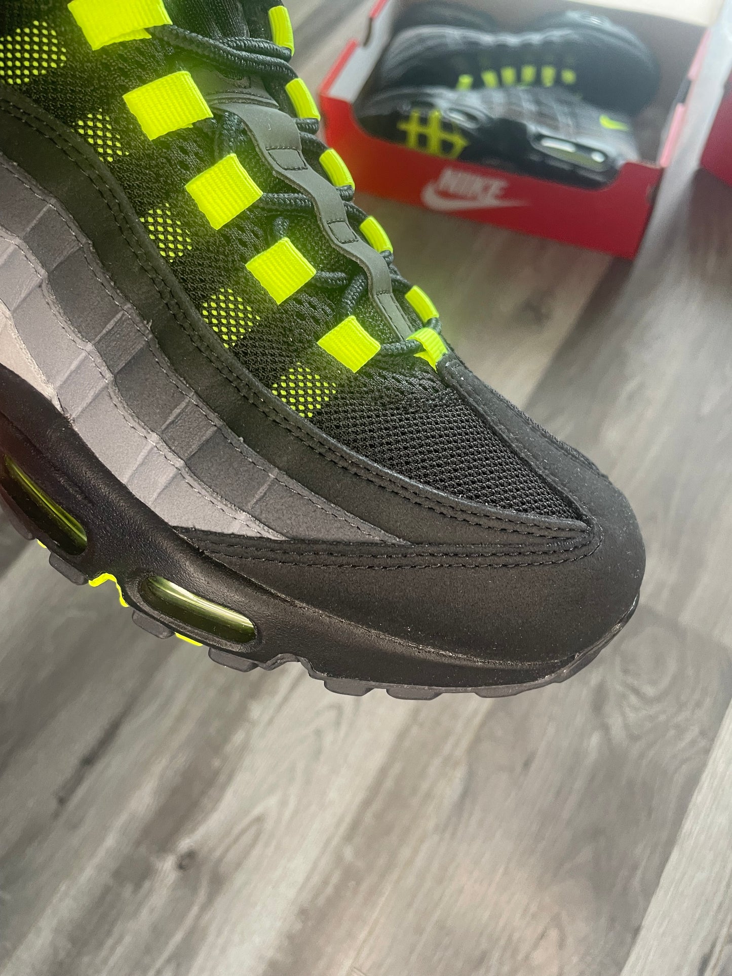 Nike air max 95 reverse neon brand new