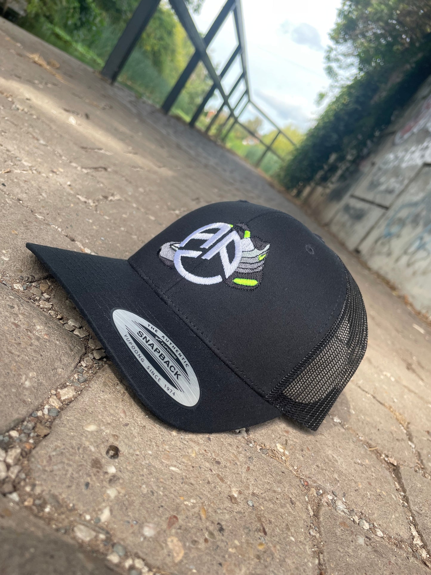 apclobber air max 95 neon cap