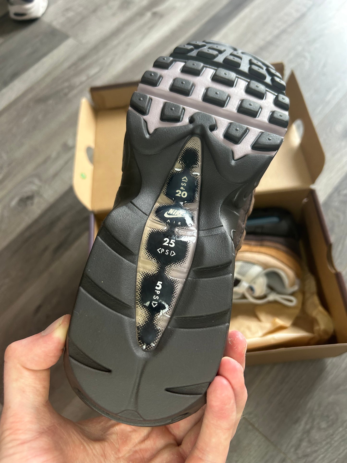 Nike Airmax 95 ‘unearthed’ uk 8 new