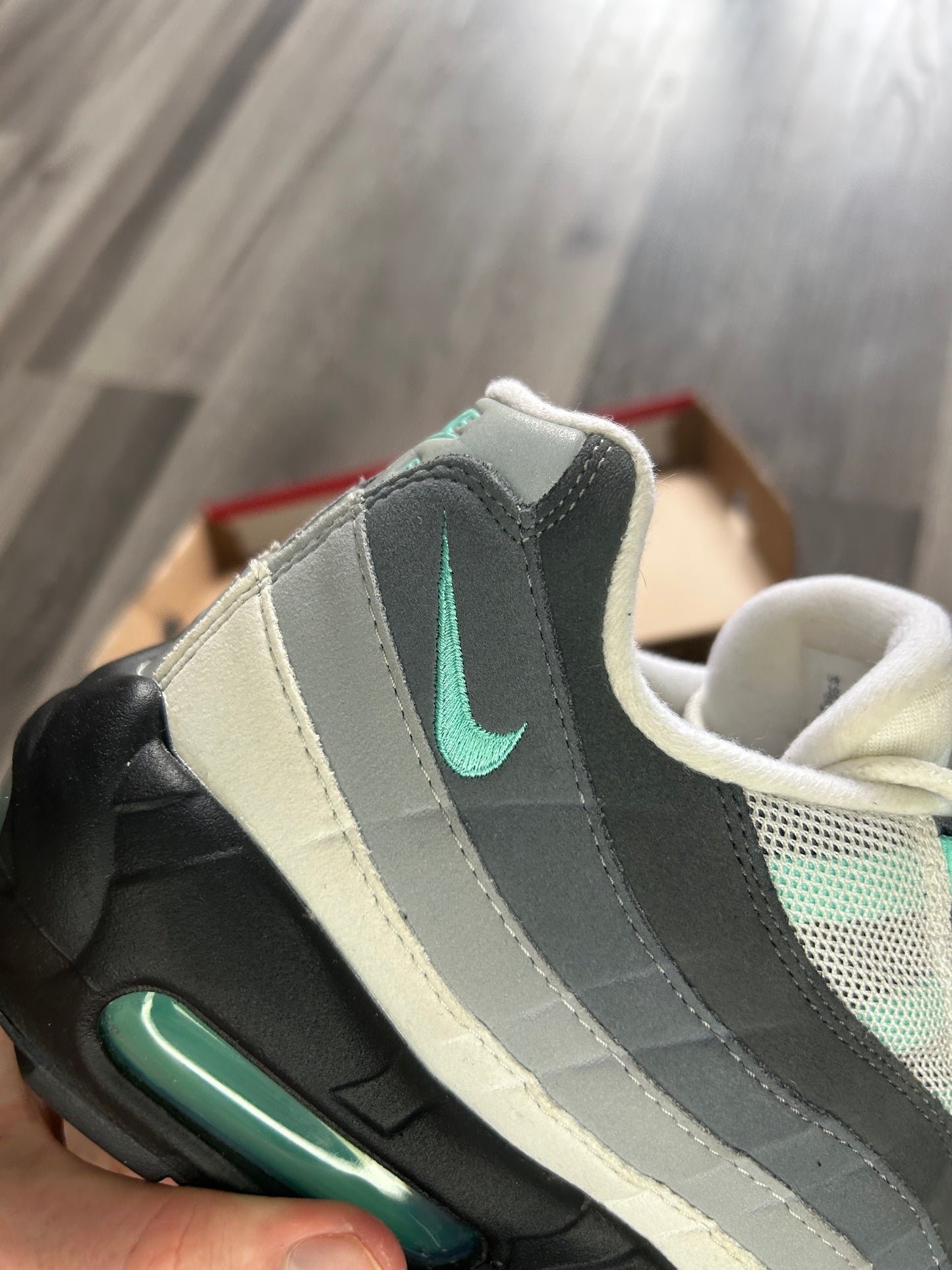 Nike Airmax 95 hyper turquoise uk 9 used